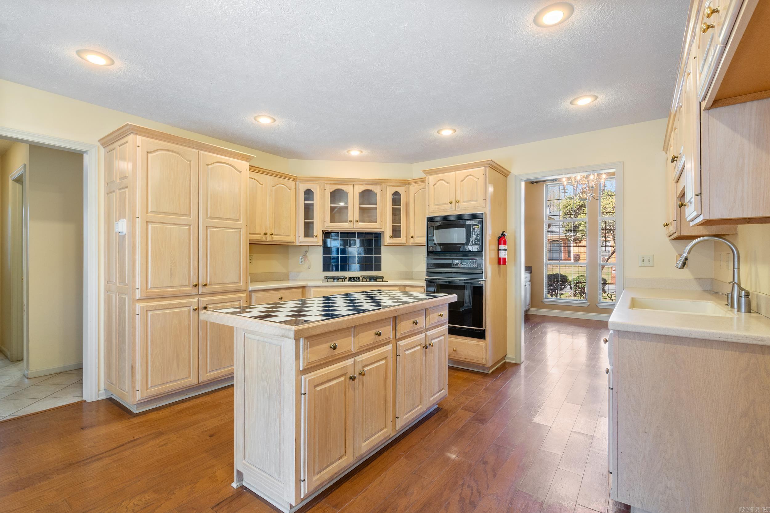 KROOKED KREEK - Residential