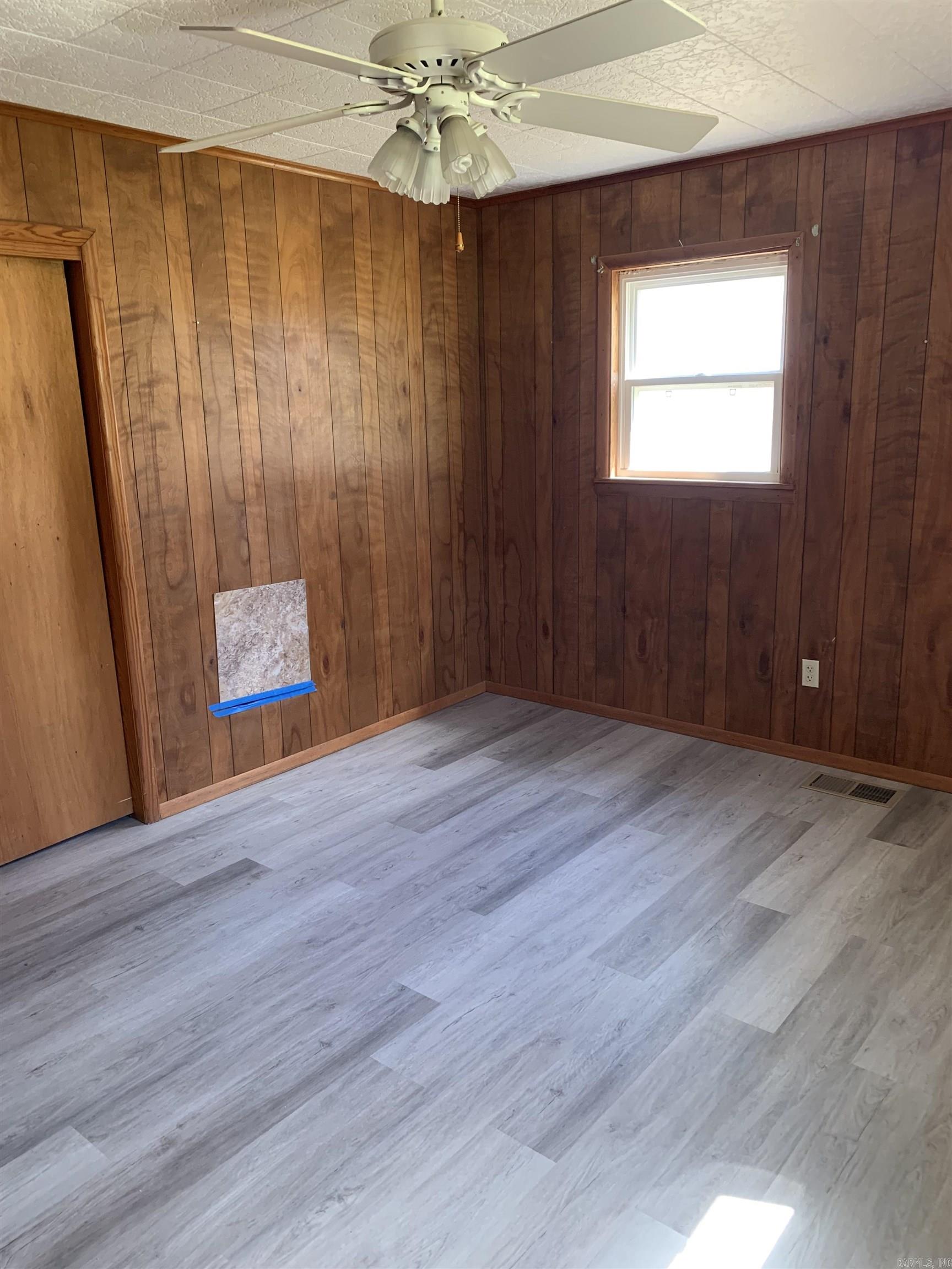 Twin Oaks - Residential