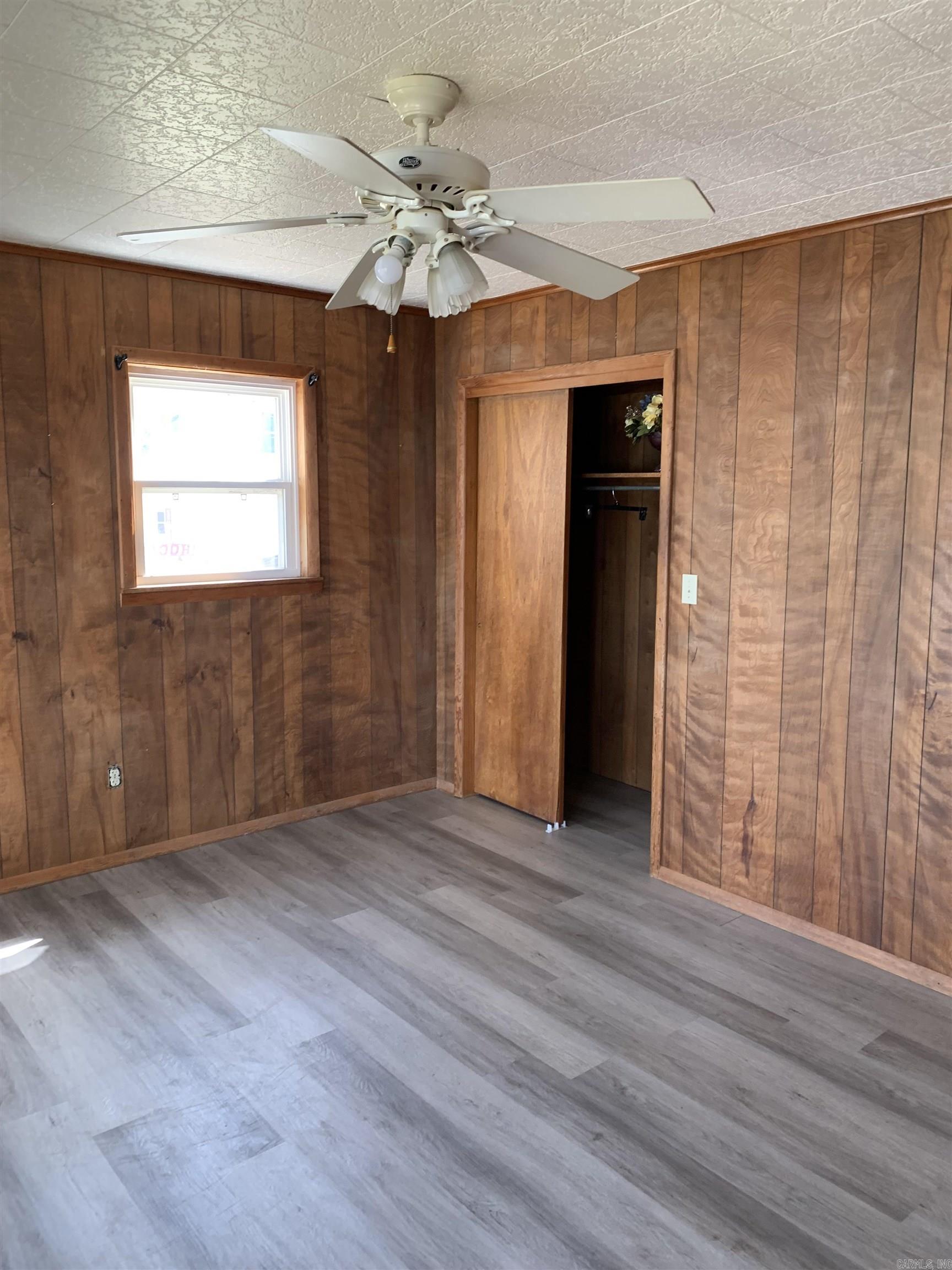 Twin Oaks - Residential