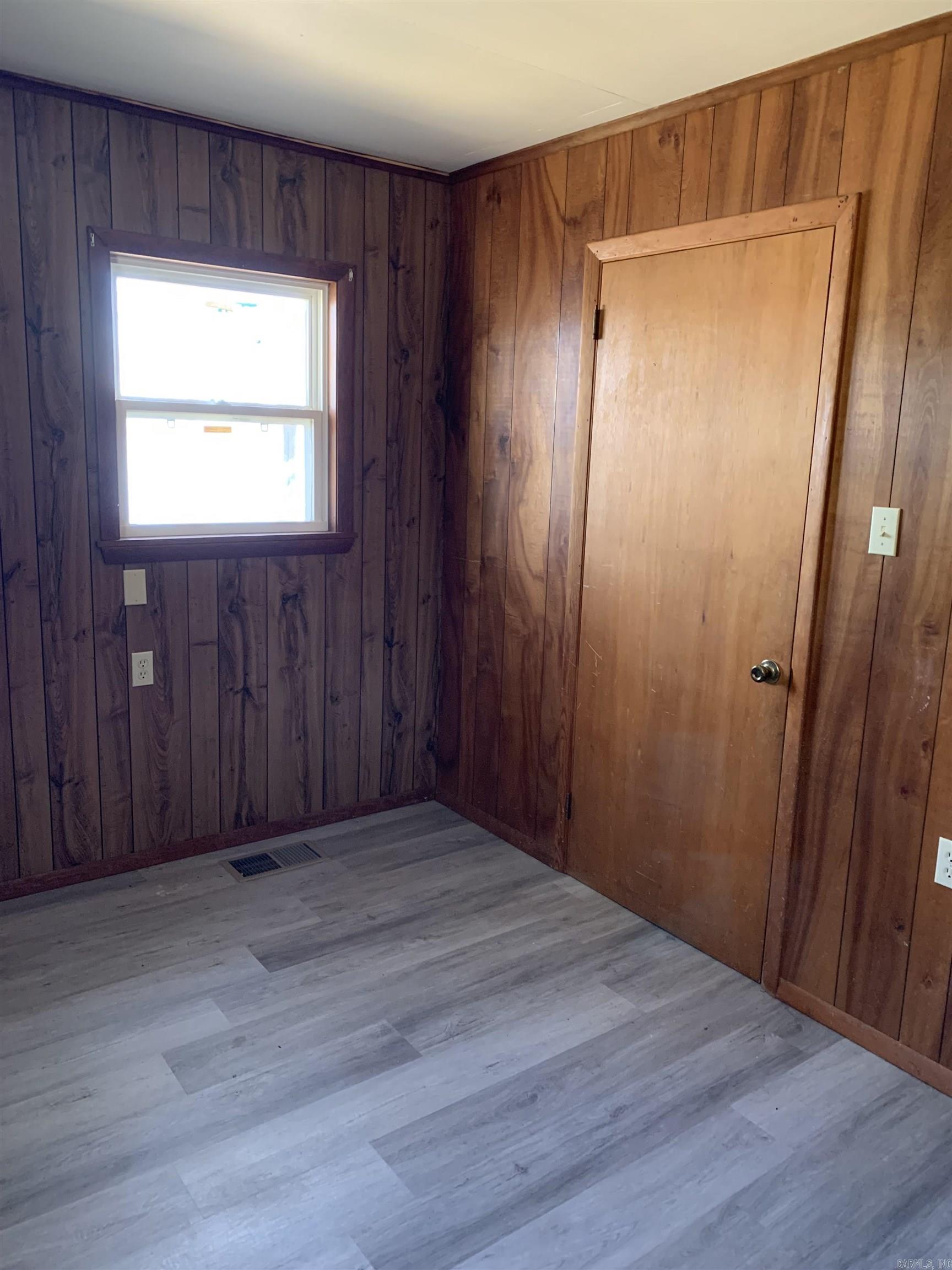 Twin Oaks - Residential