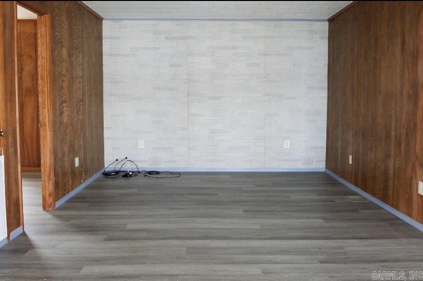 Twin Oaks - Residential