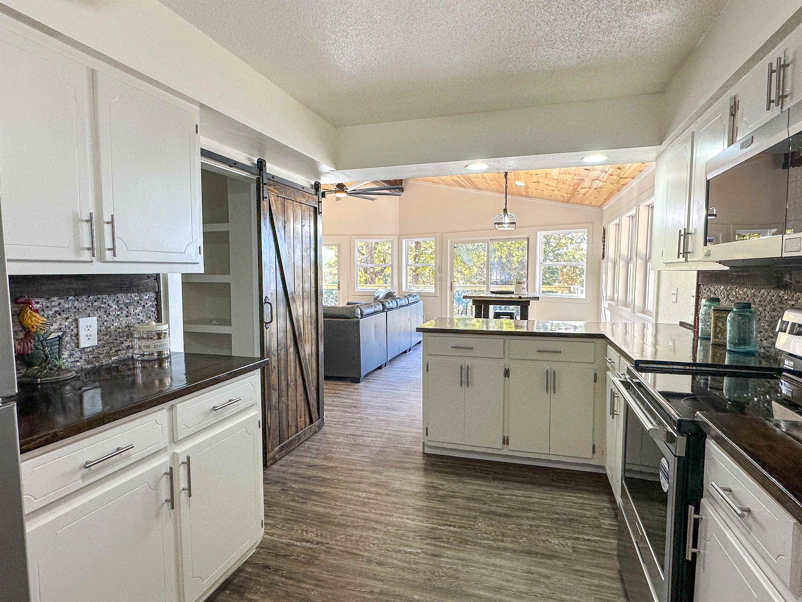 EMERALD COVE - Residential