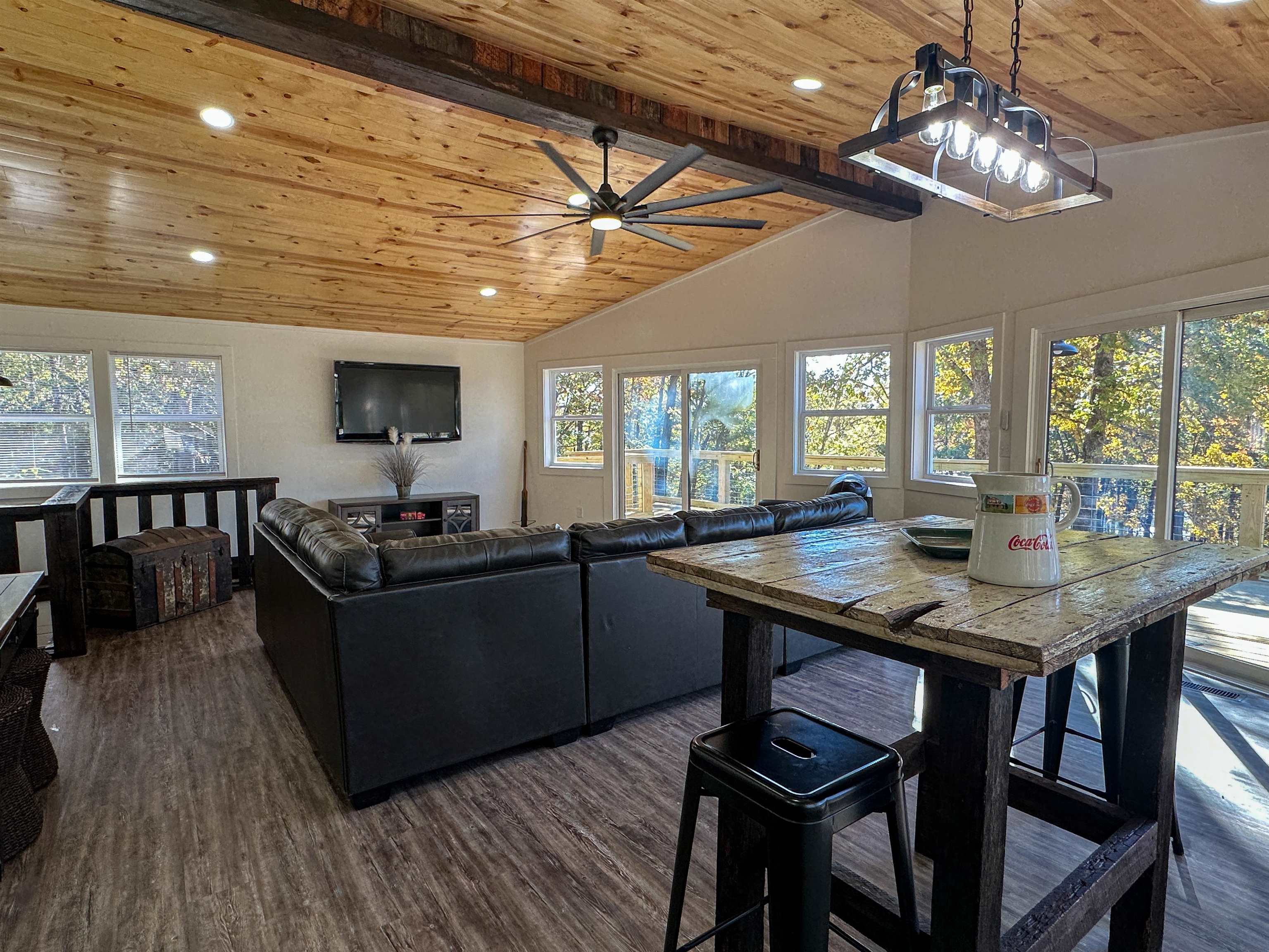 EMERALD COVE - Residential