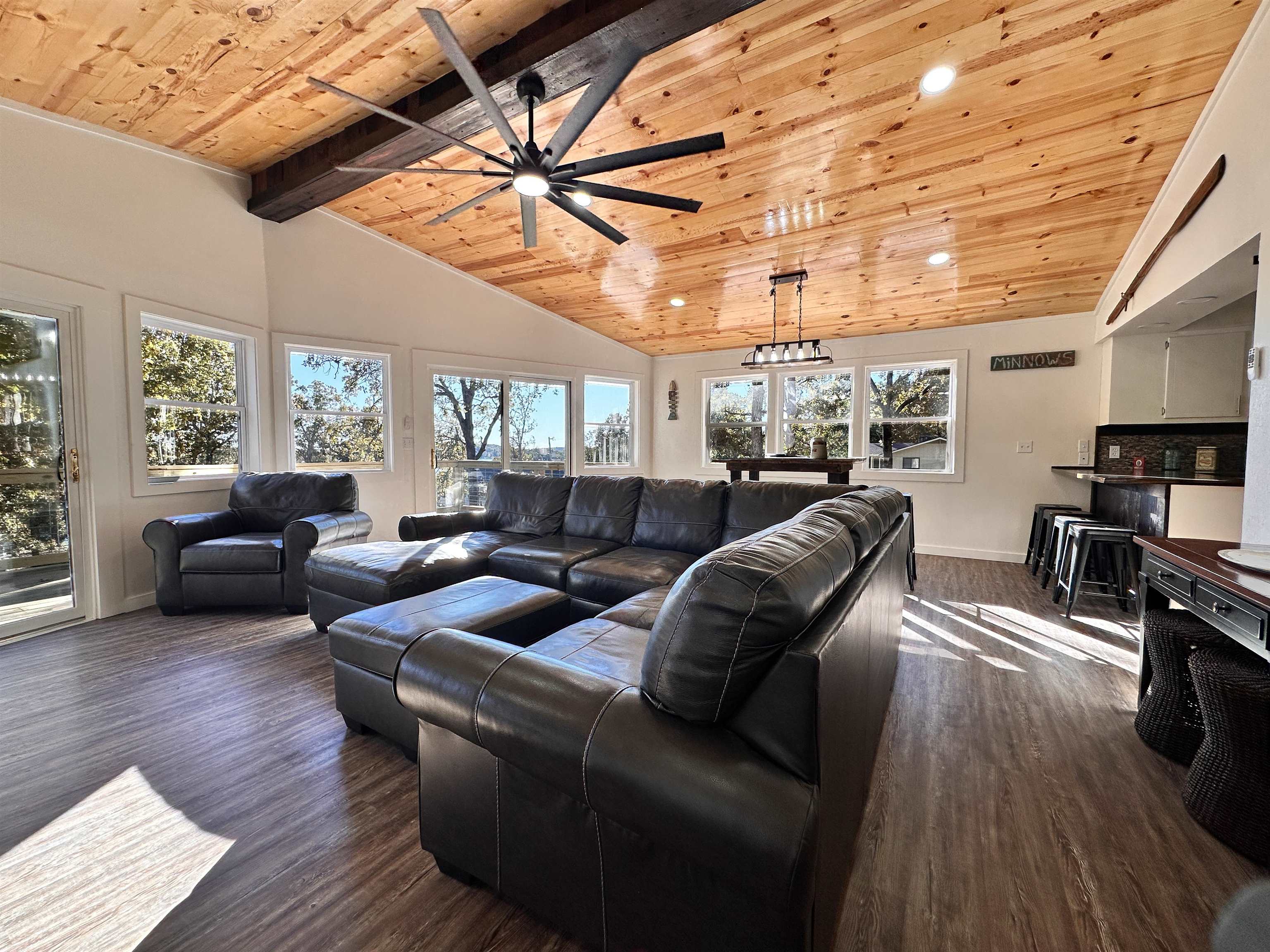 EMERALD COVE - Residential