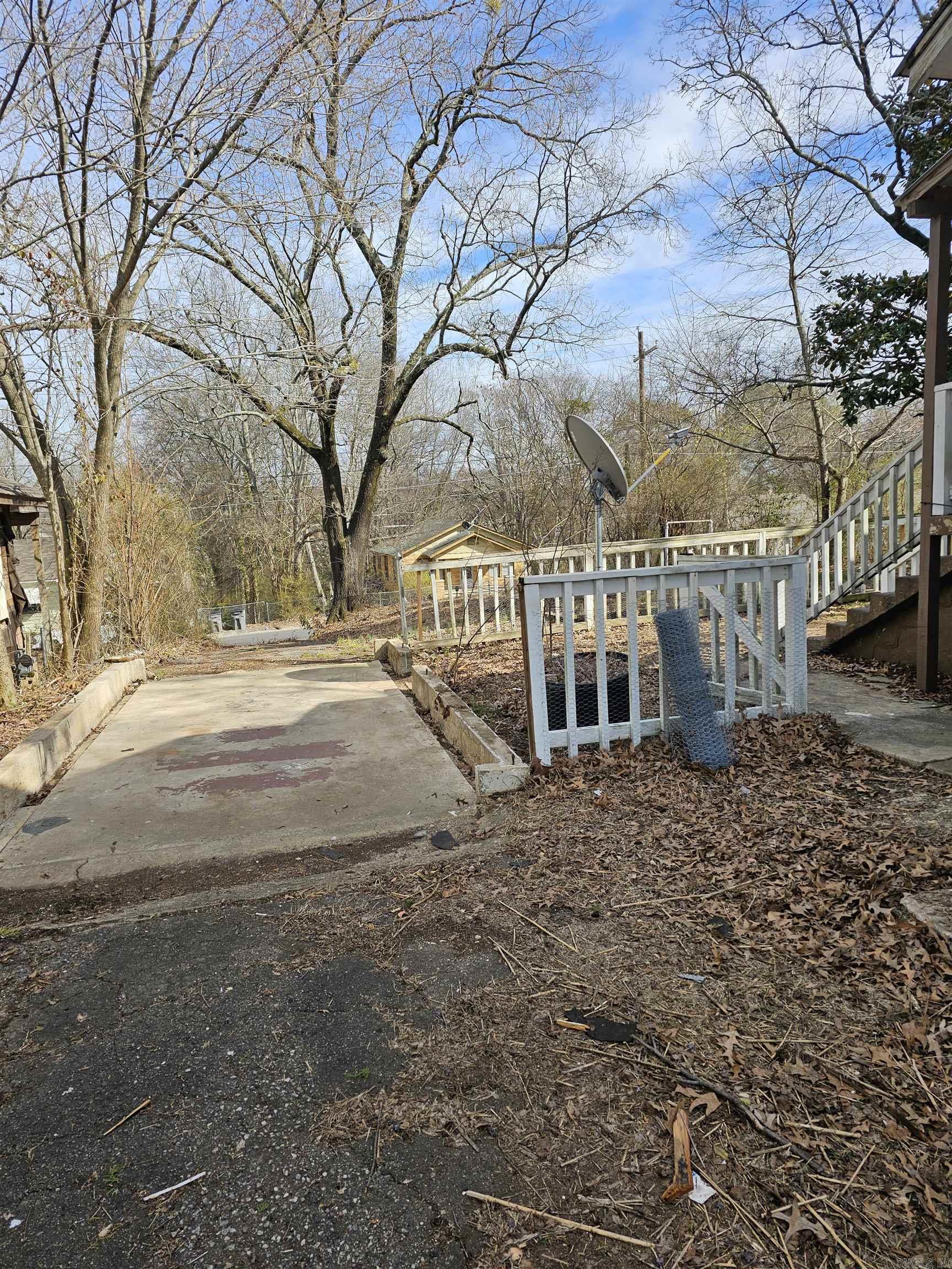 Dierks-Hays - Residential Lease