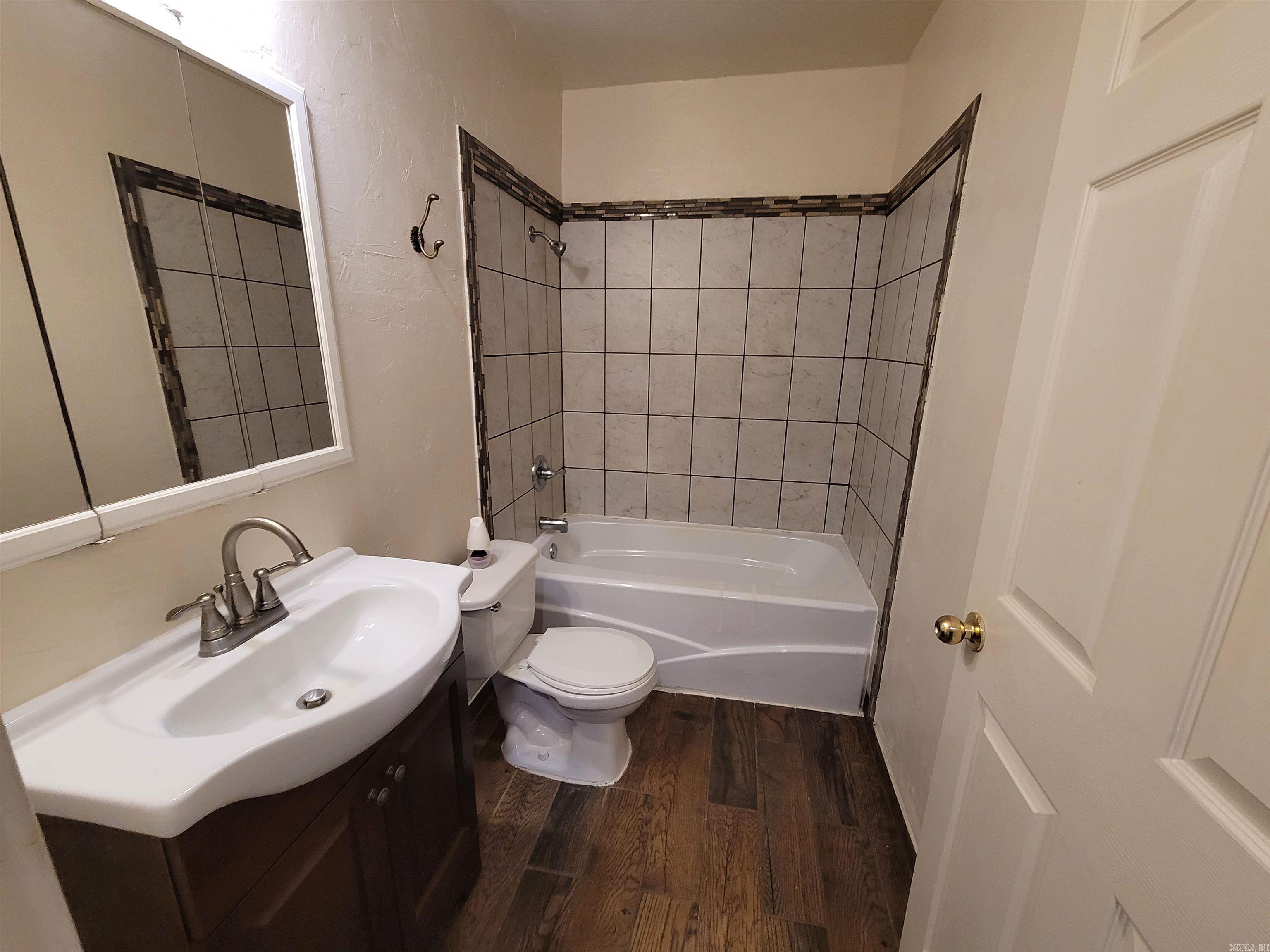 Dierks-Hays - Residential Lease