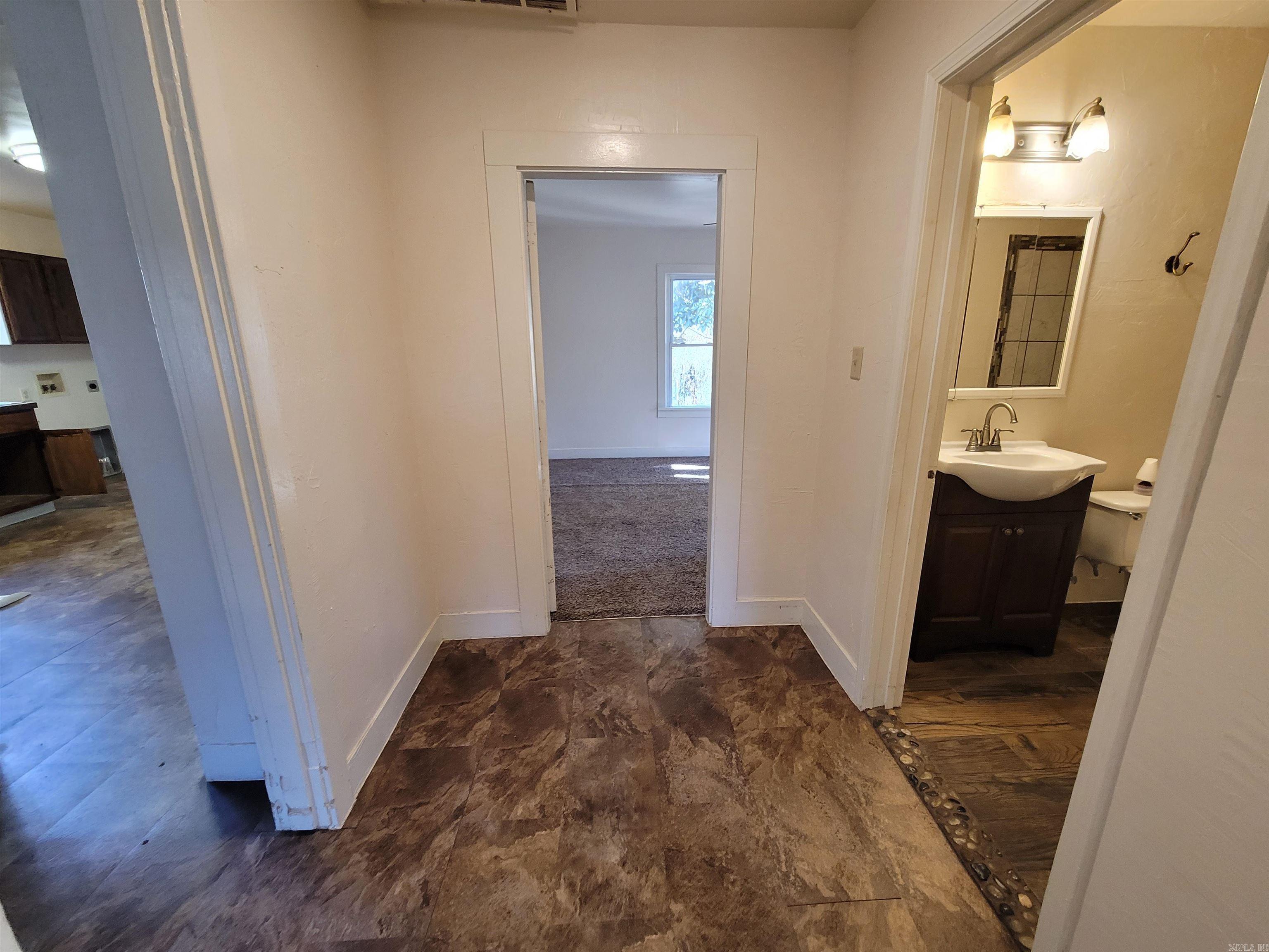 Dierks-Hays - Residential Lease