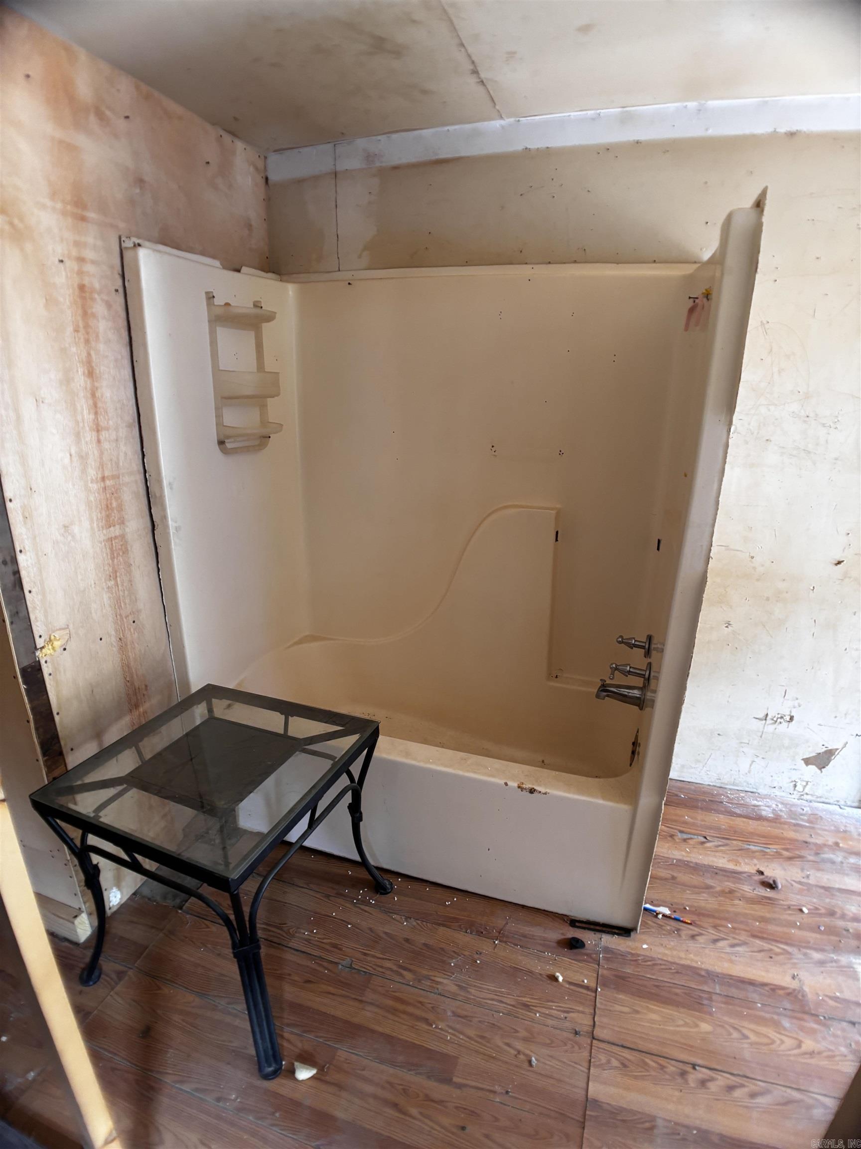 Metes & Bounds - Land