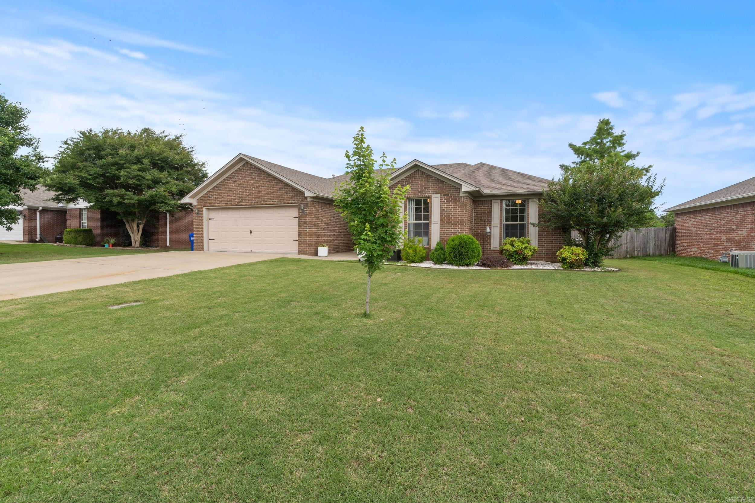 JUSTIN PLACE - Residential