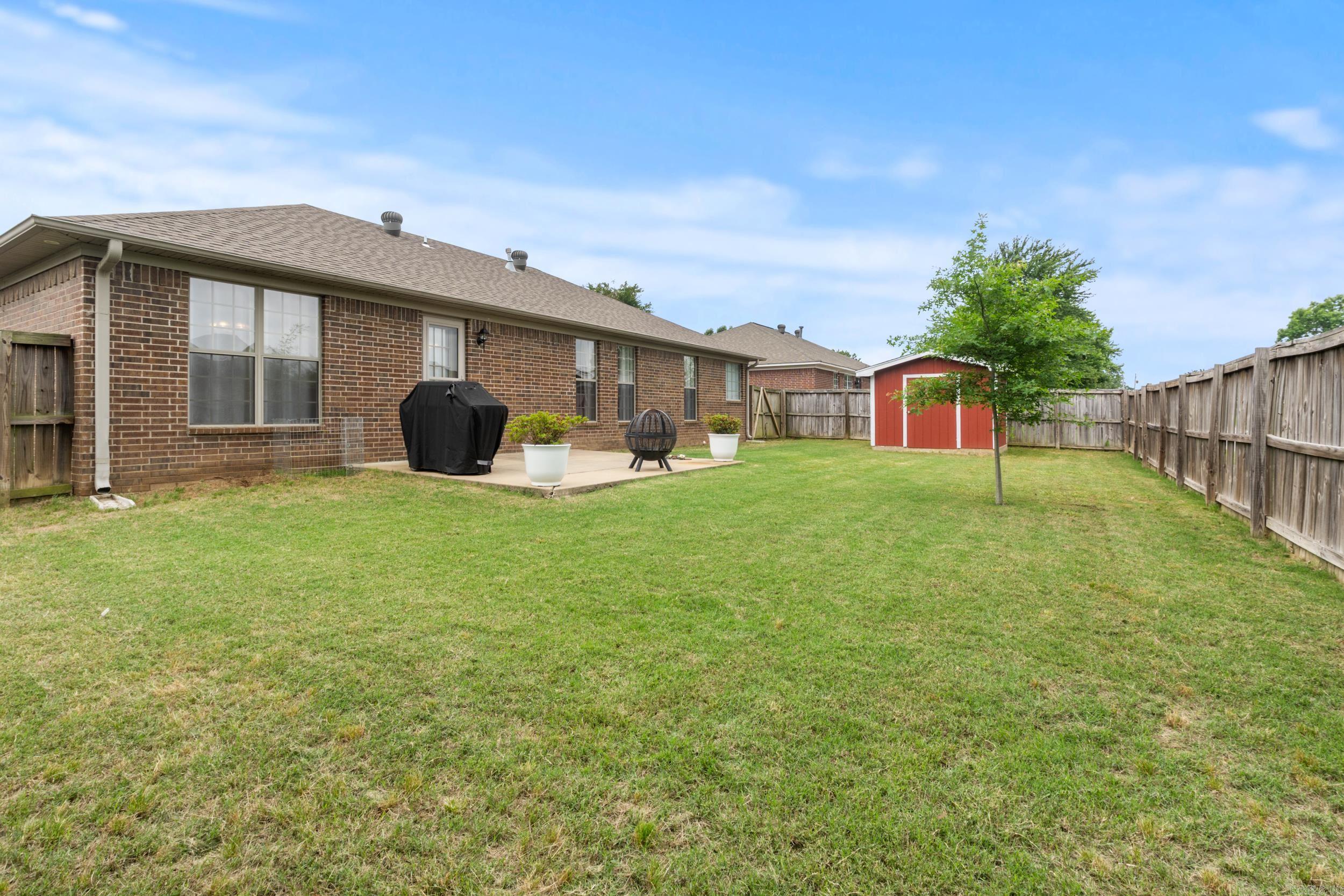 JUSTIN PLACE - Residential