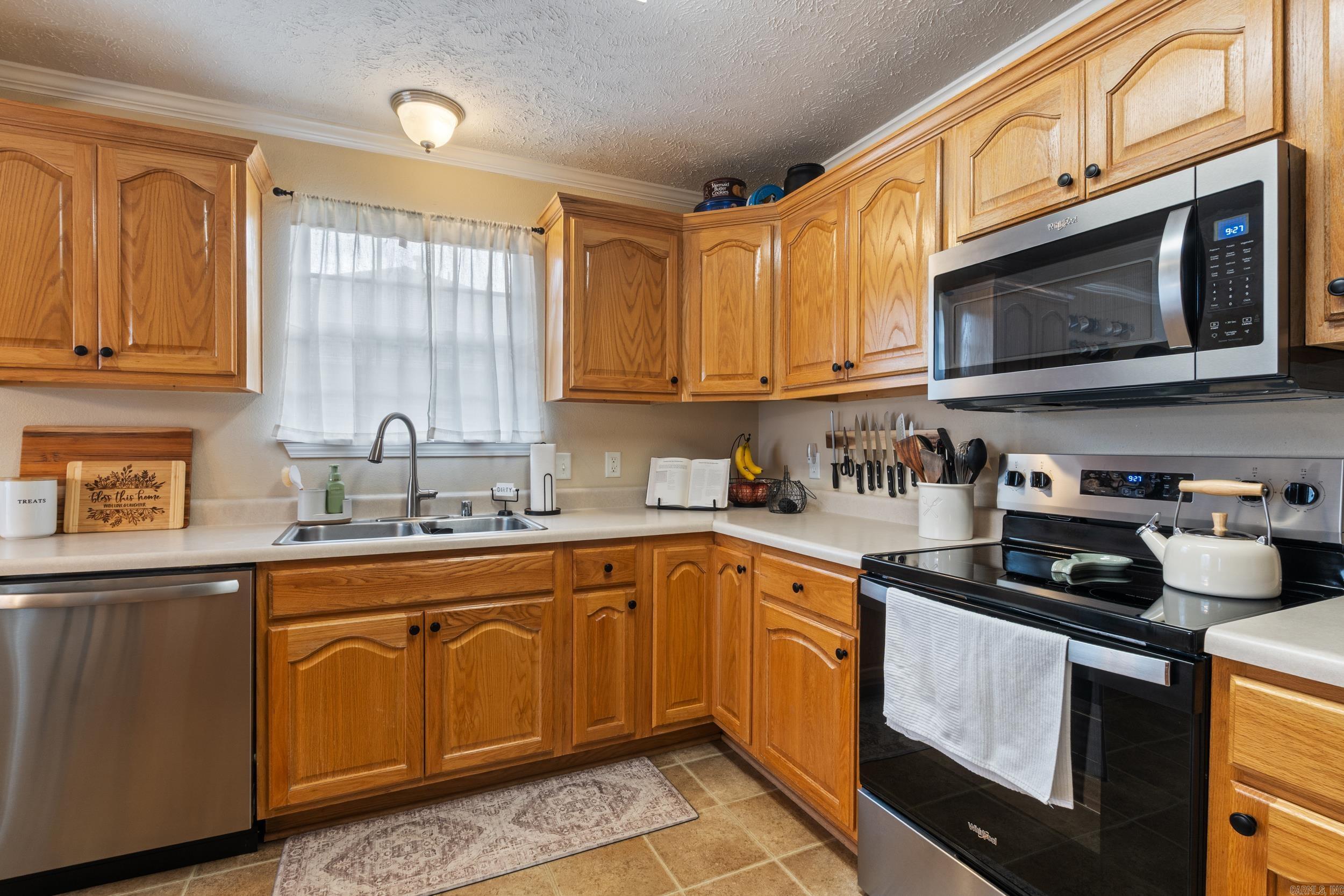 JUSTIN PLACE - Residential