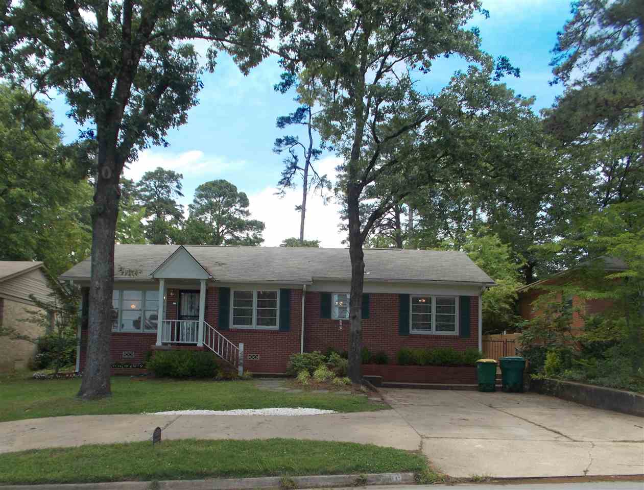 Pine Wood Hill - Residential