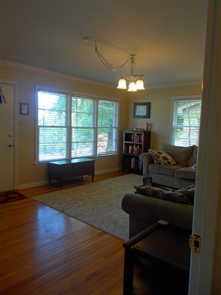 Pine Wood Hill - Residential