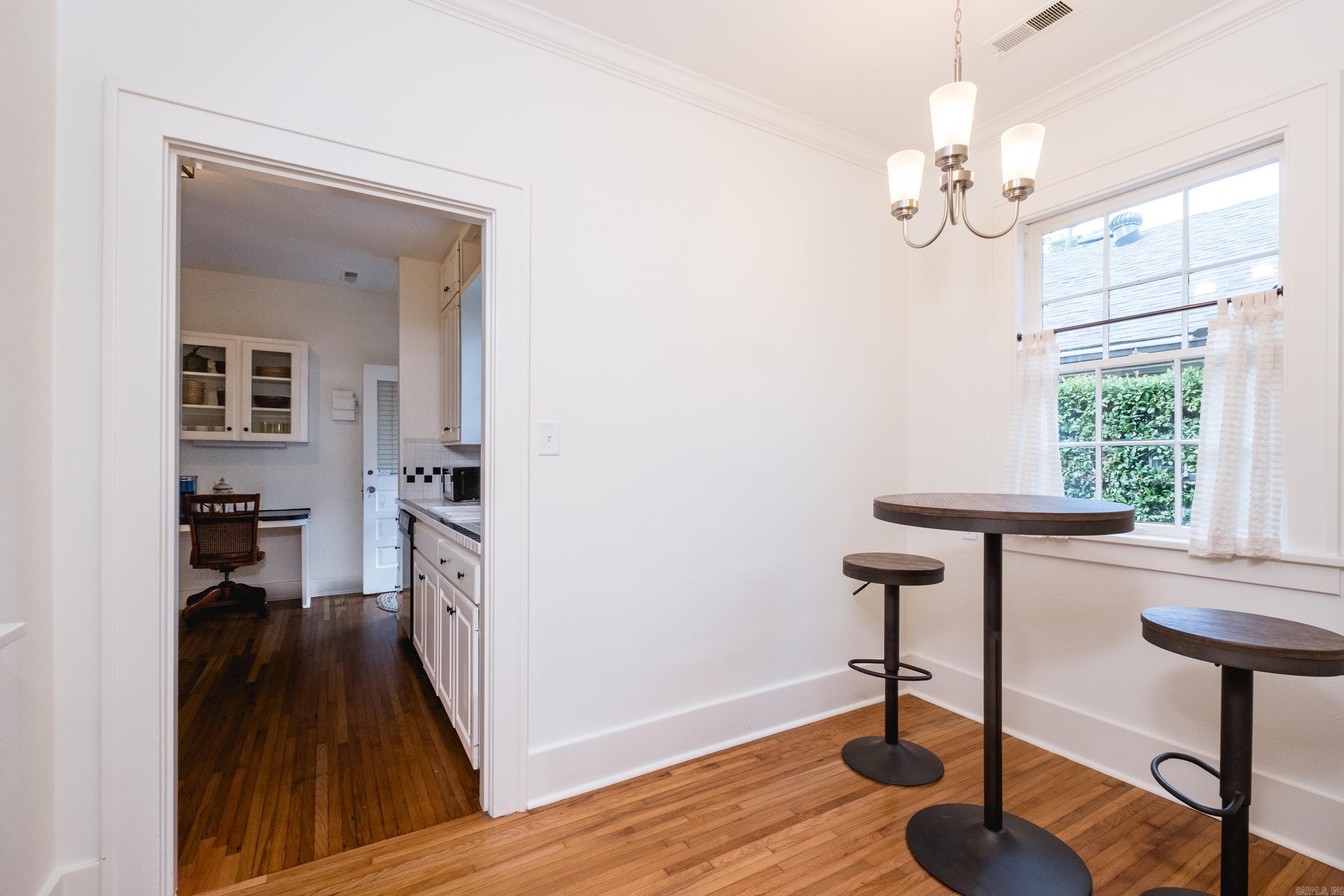 SHADOWLAWN - Residential