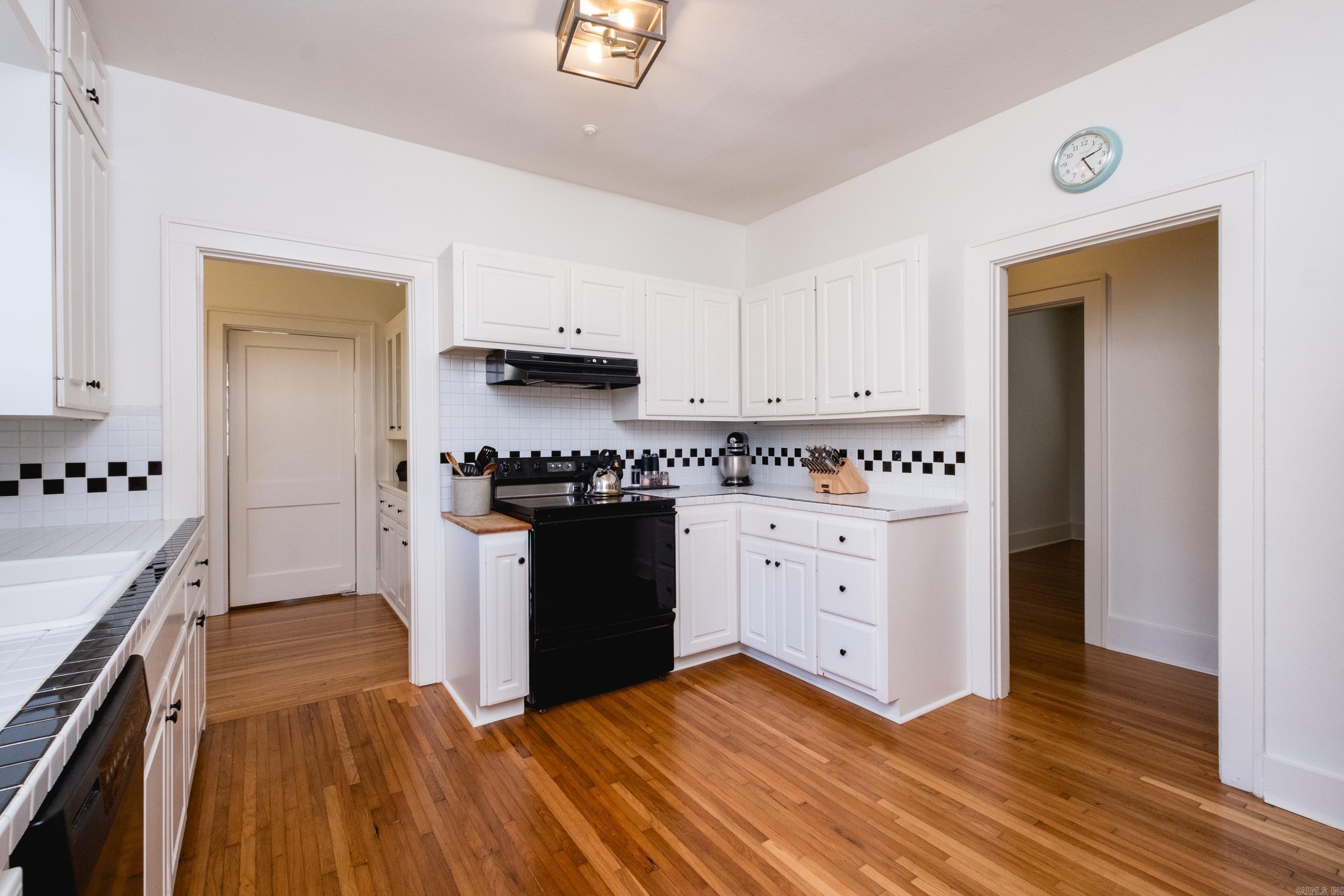 SHADOWLAWN - Residential