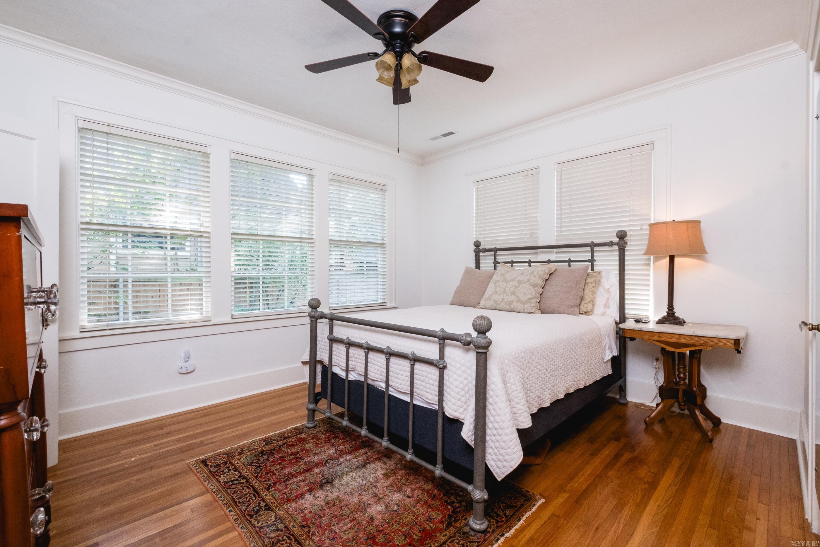 SHADOWLAWN - Residential