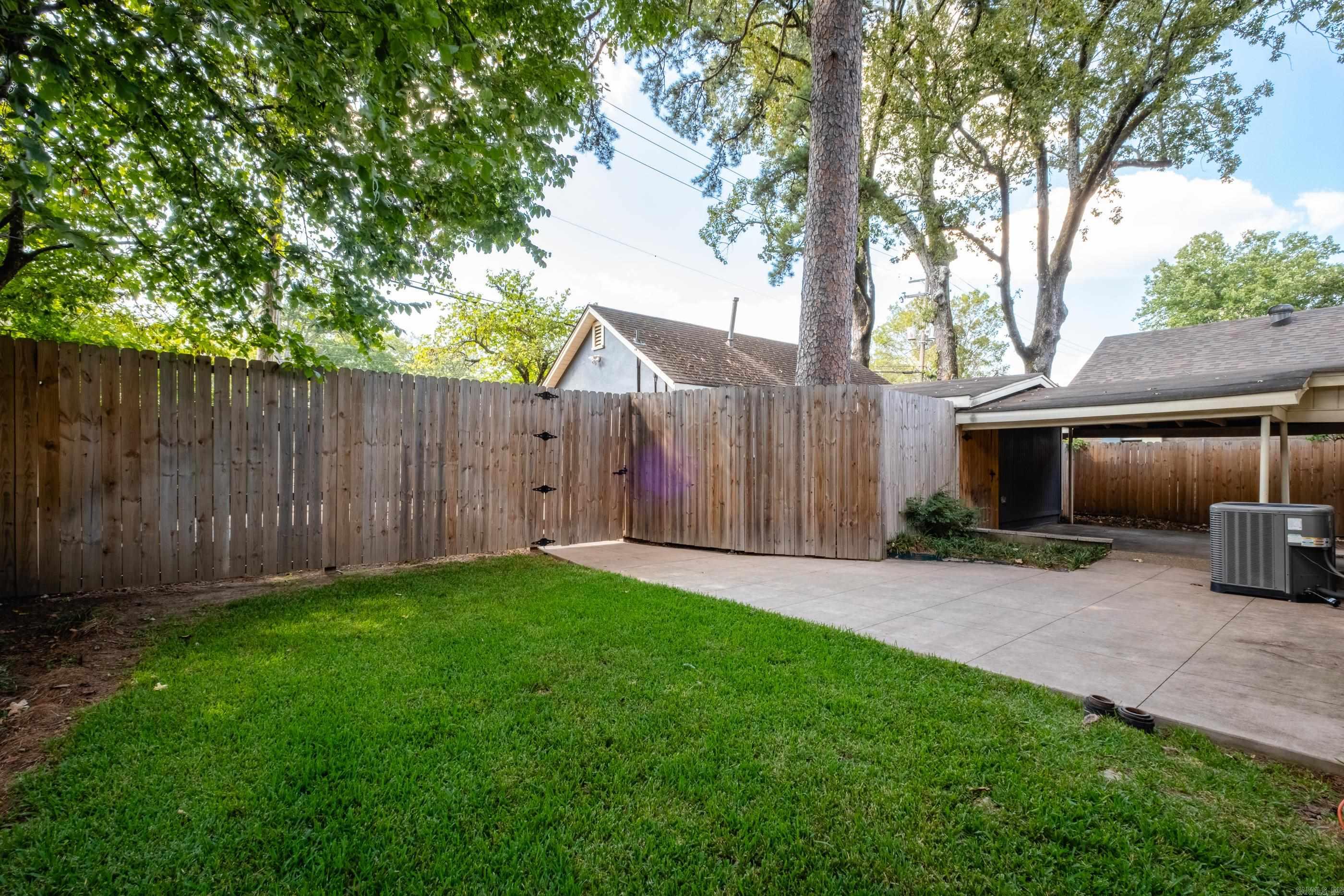 SHADOWLAWN - Residential