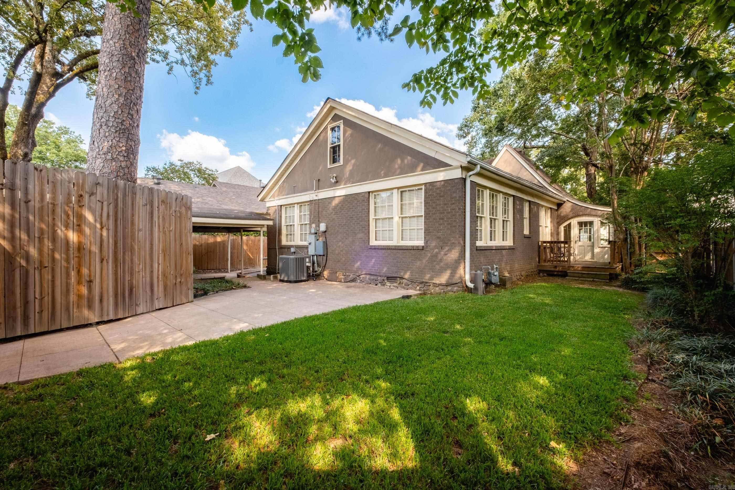 SHADOWLAWN - Residential