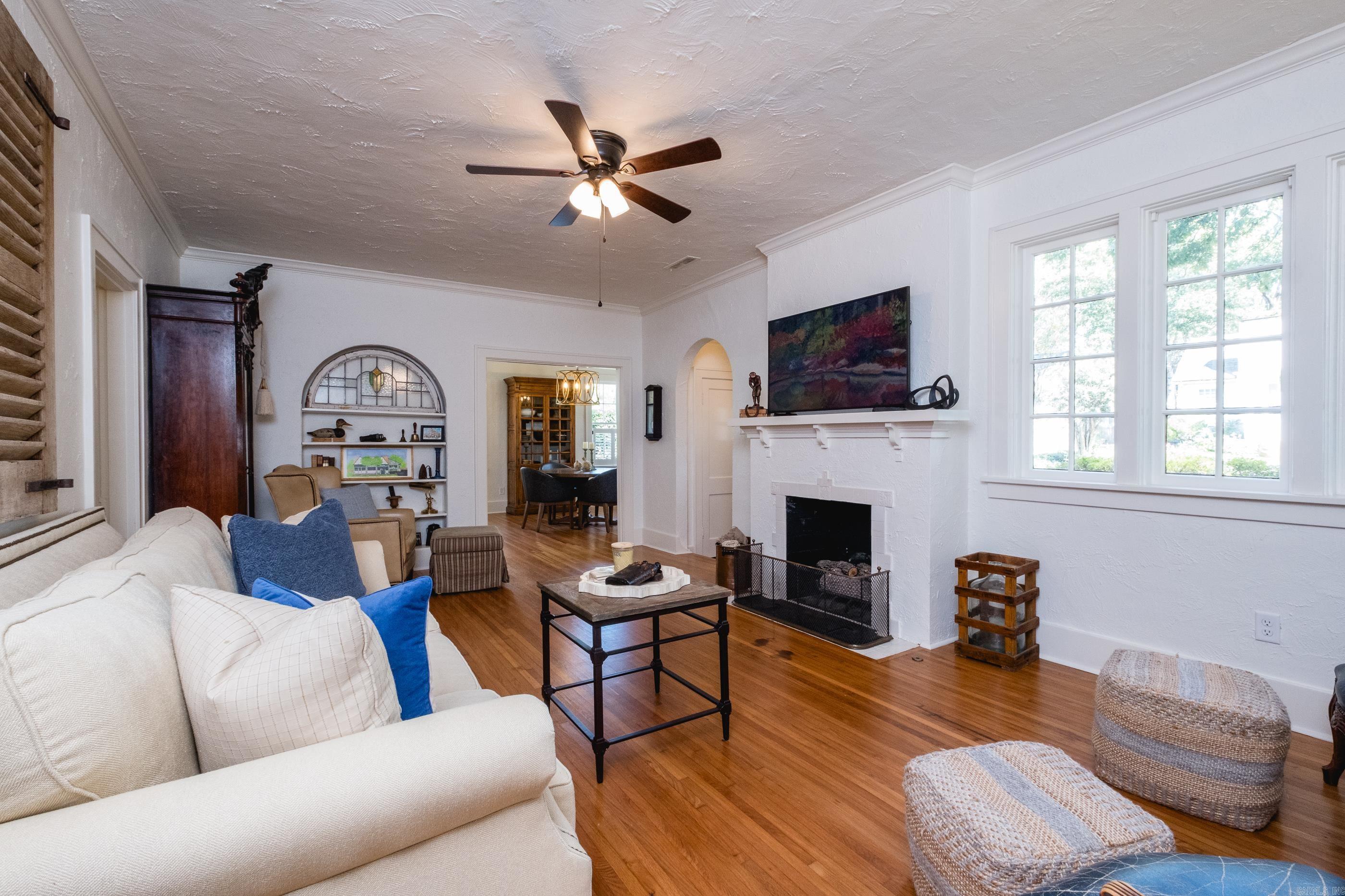 SHADOWLAWN - Residential