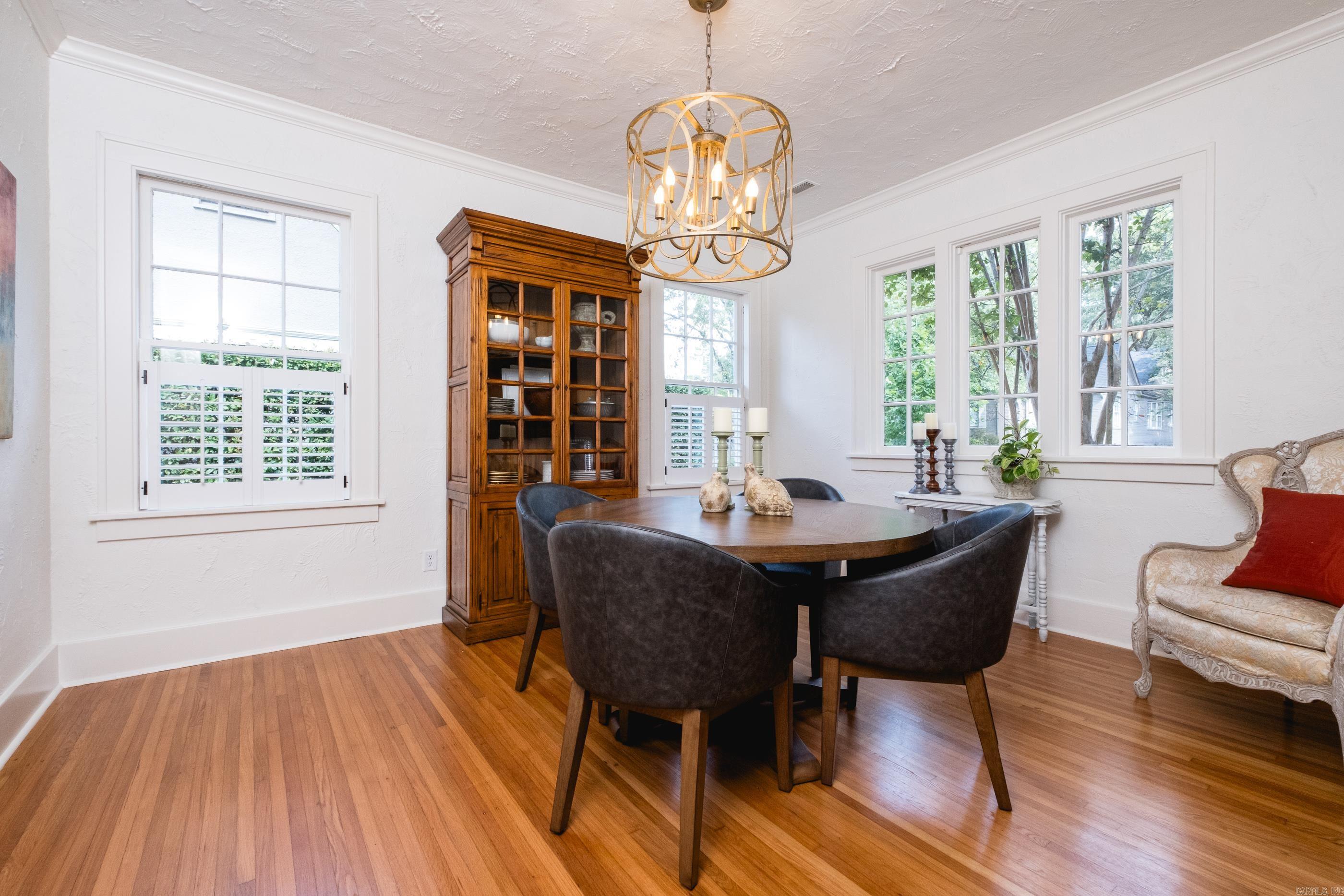 SHADOWLAWN - Residential