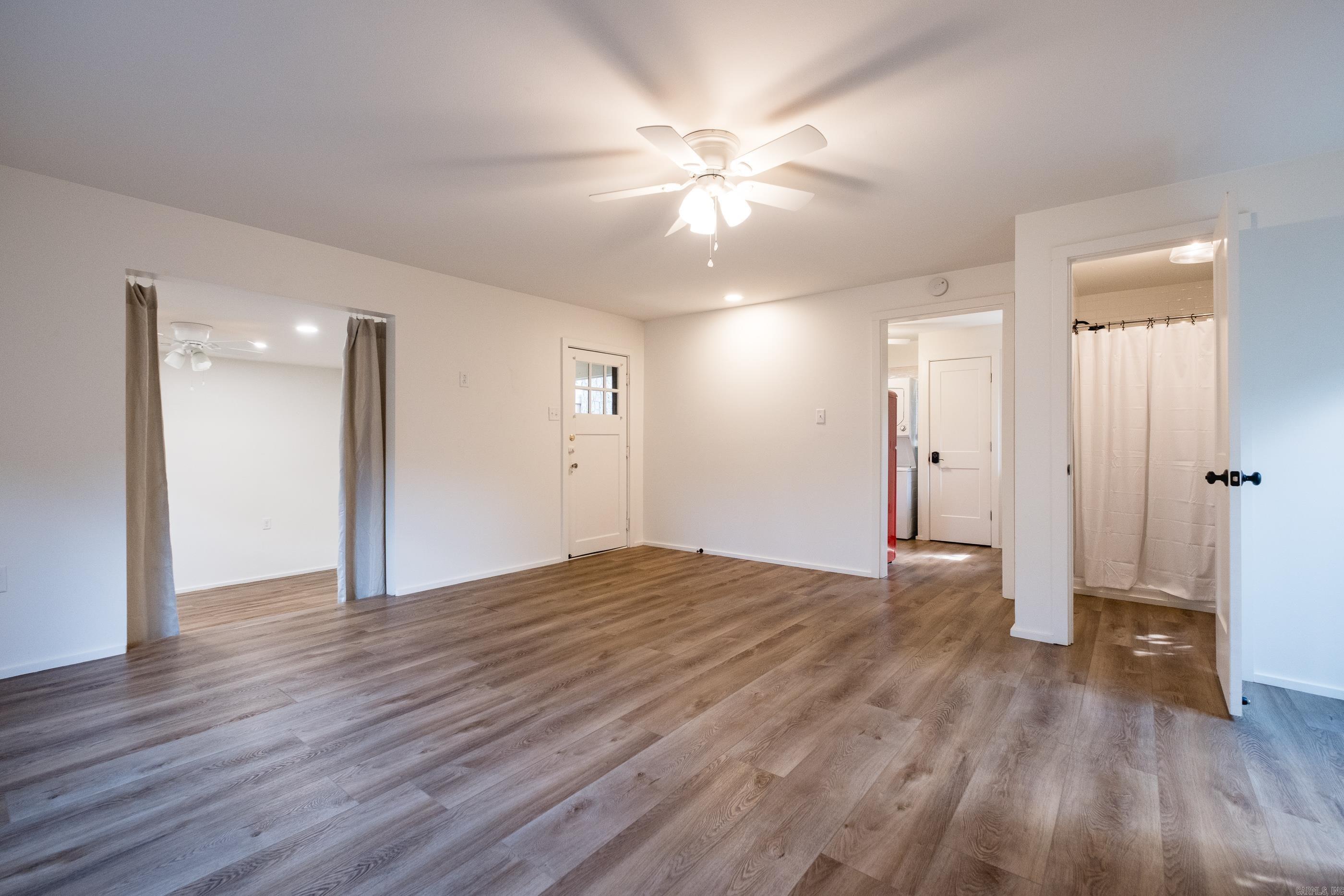 SHADOWLAWN - Residential