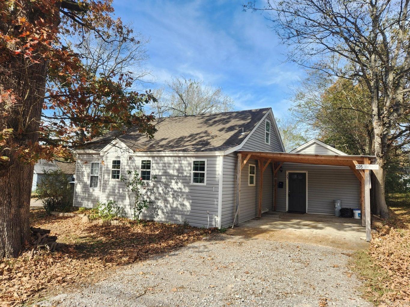 MAXFIELD WEST - Residential