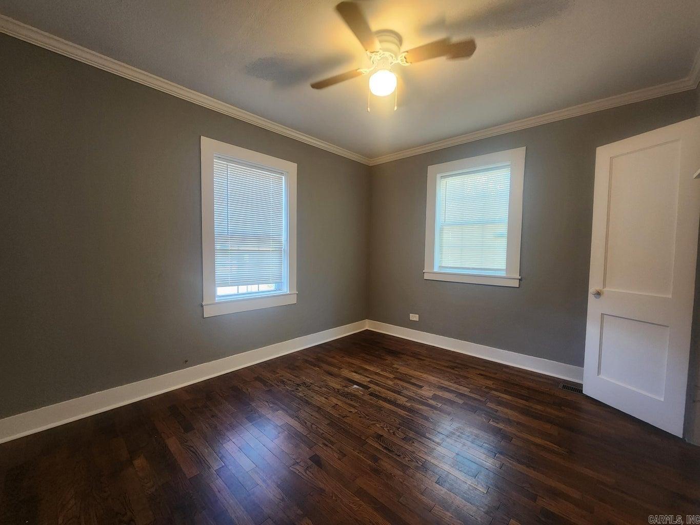 MAXFIELD WEST - Residential