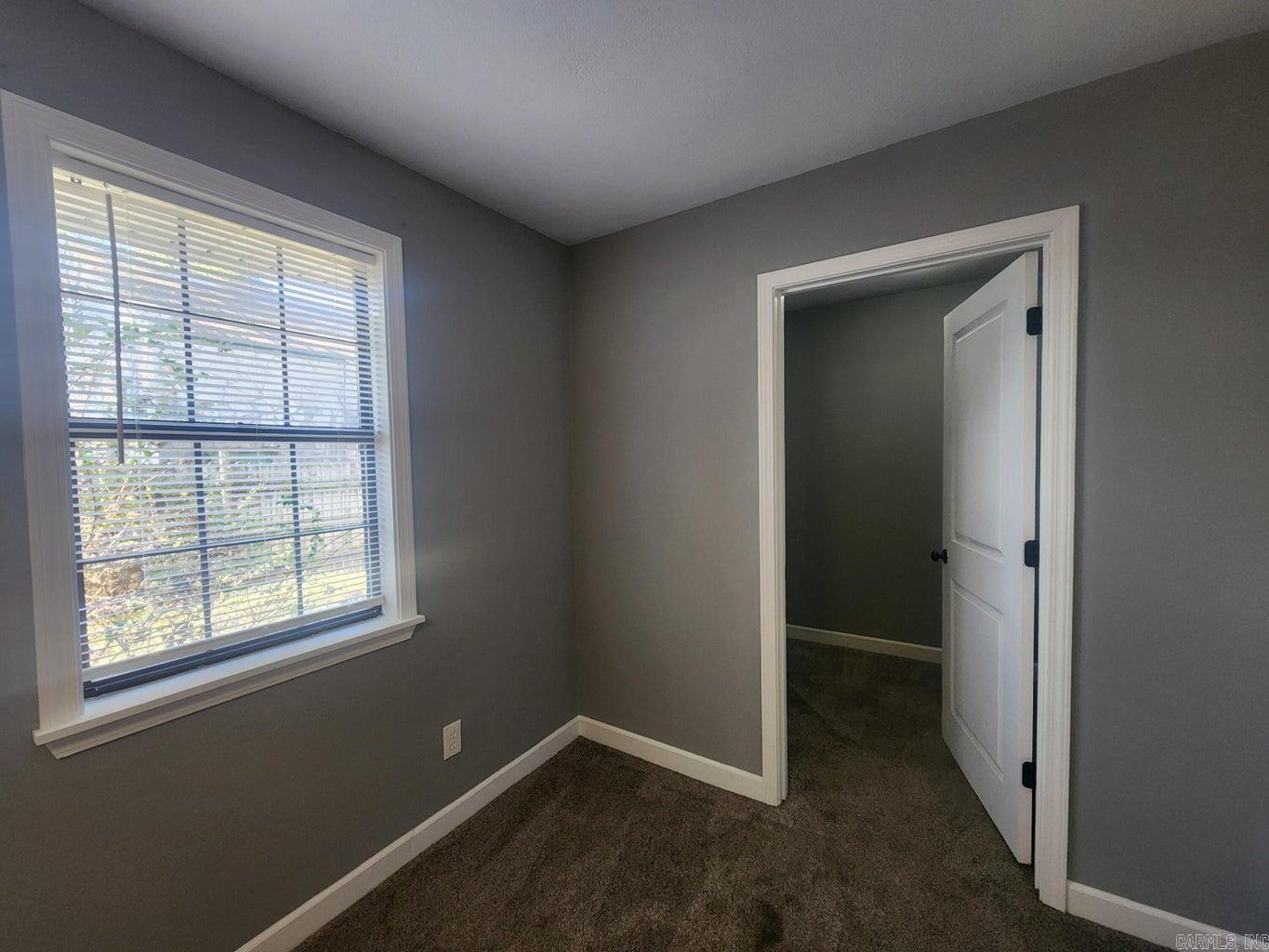 MAXFIELD WEST - Residential