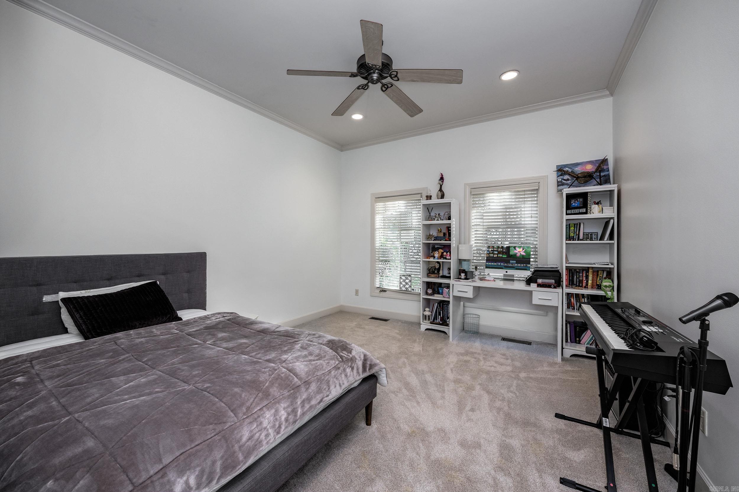 CHENAL VALLEY SOLOGNE CIRCLE - Residential