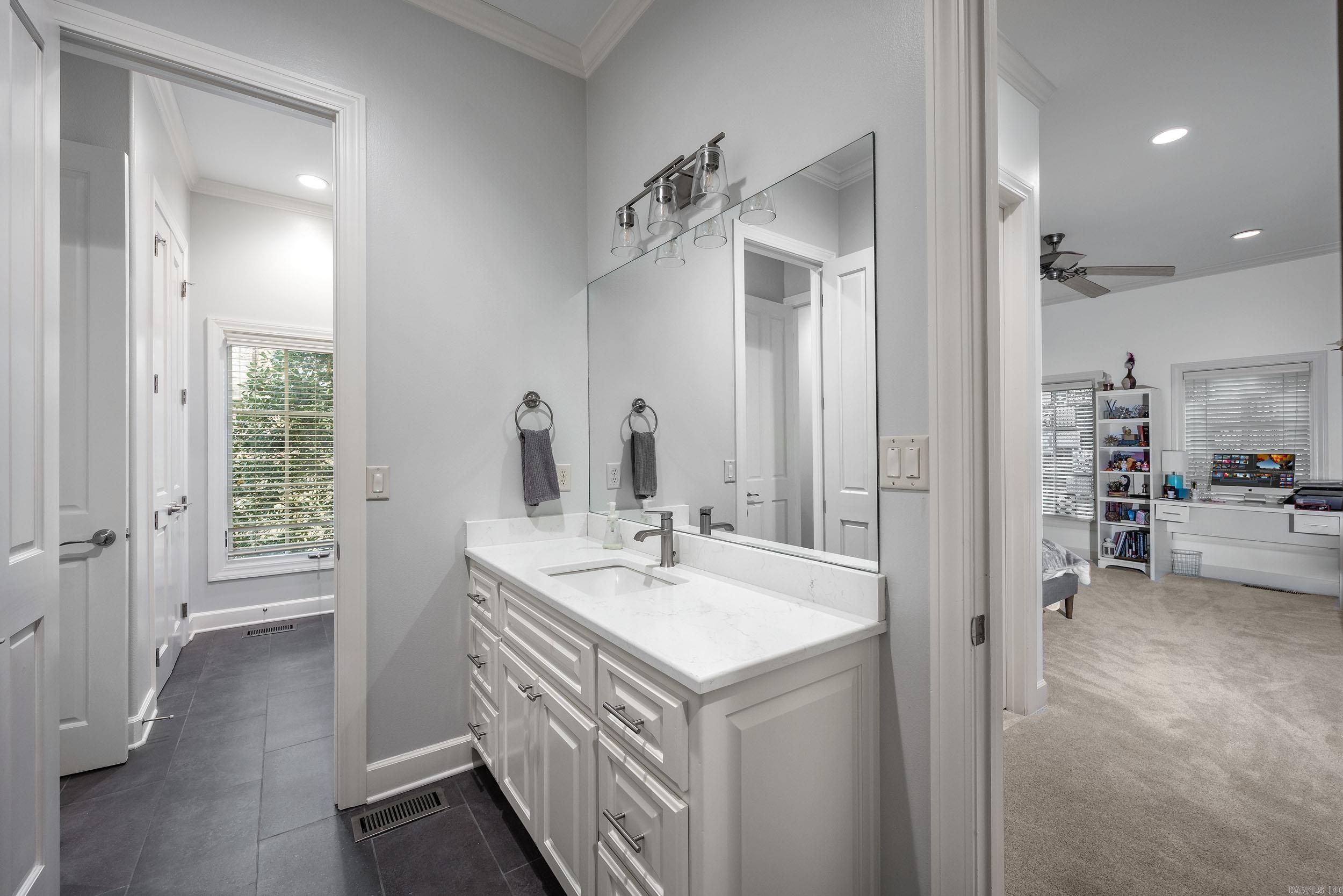 CHENAL VALLEY SOLOGNE CIRCLE - Residential