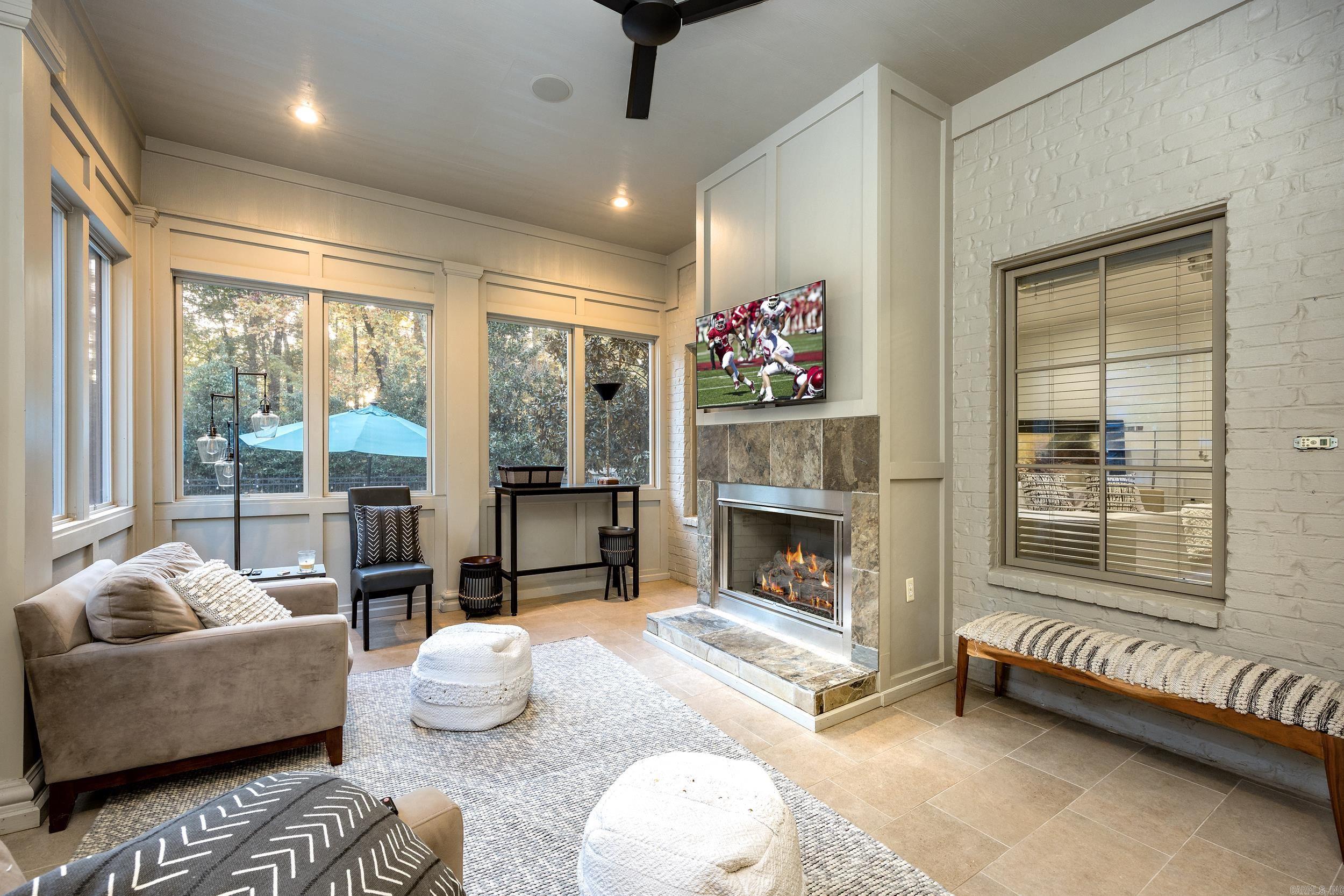 CHENAL VALLEY SOLOGNE CIRCLE - Residential