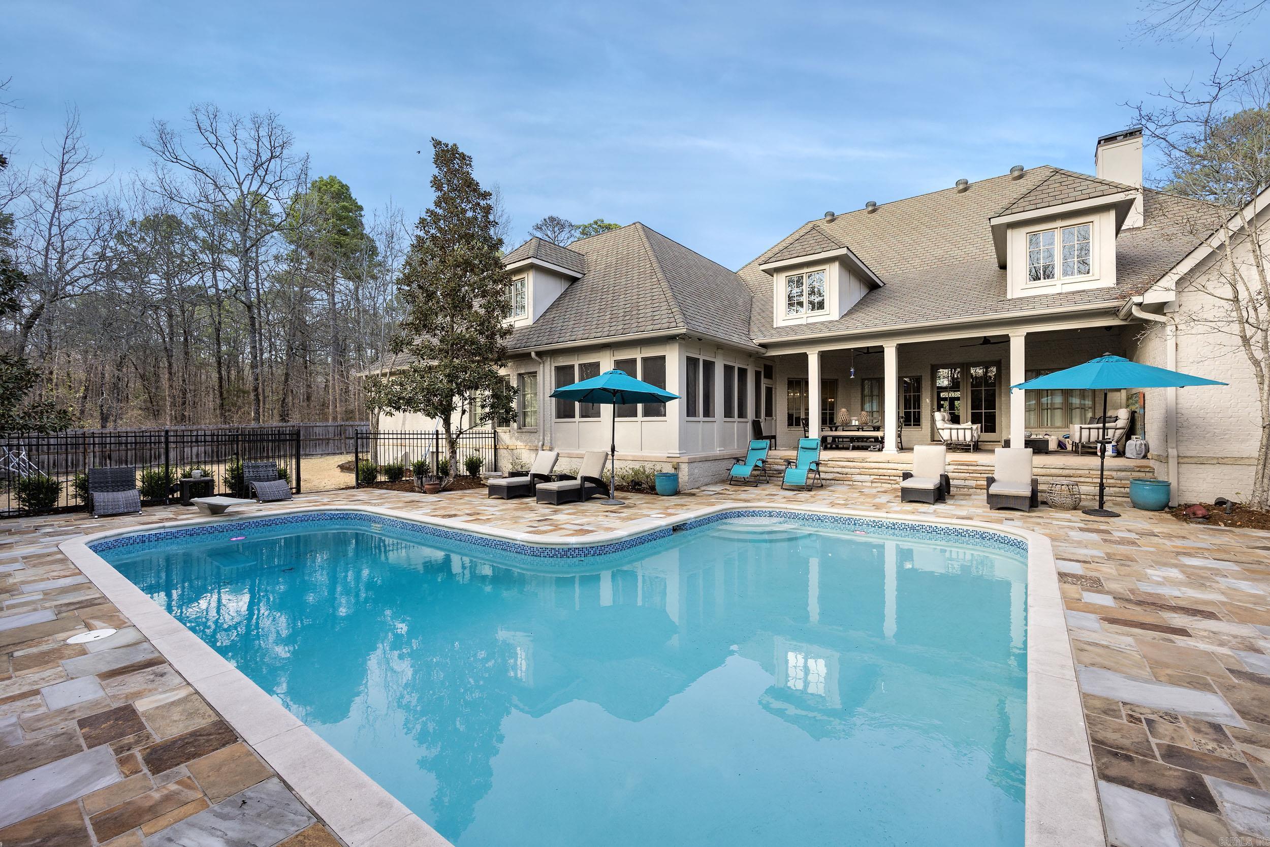 CHENAL VALLEY SOLOGNE CIRCLE - Residential