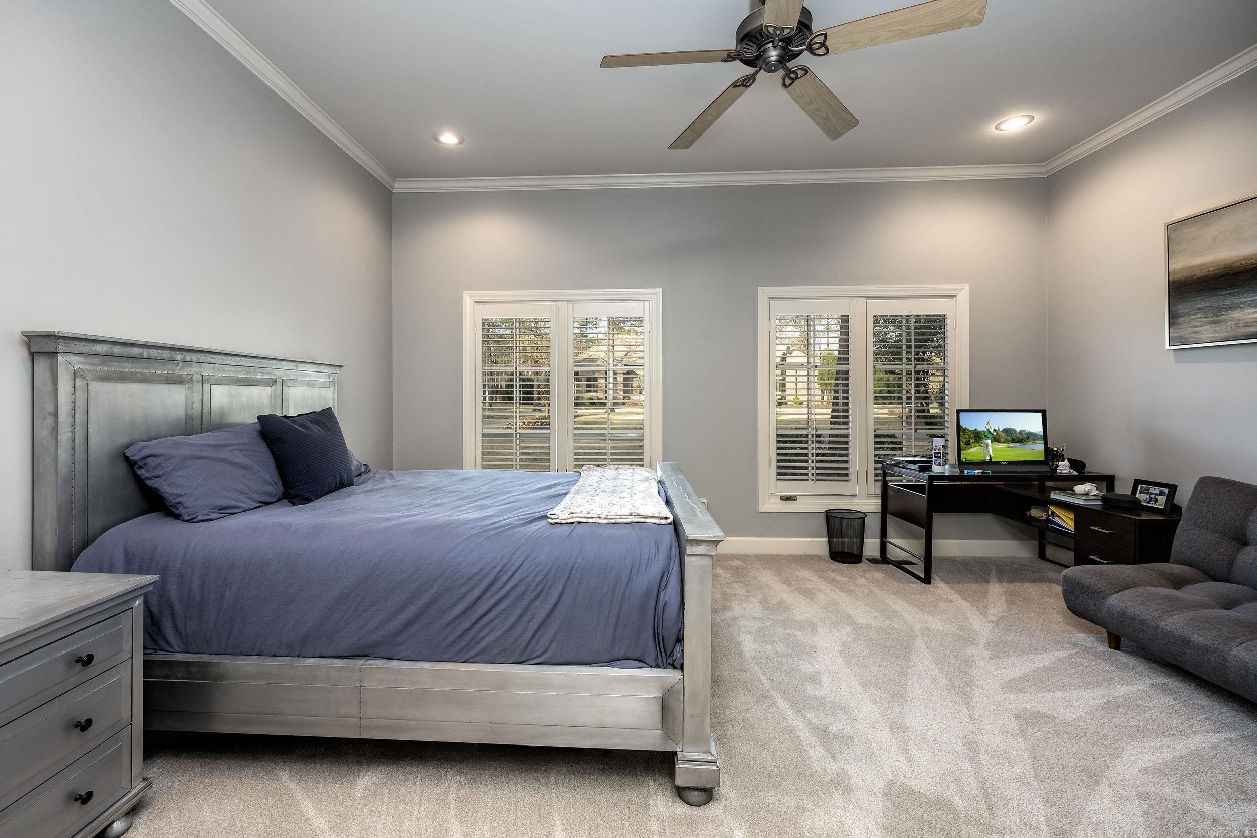 CHENAL VALLEY SOLOGNE CIRCLE - Residential