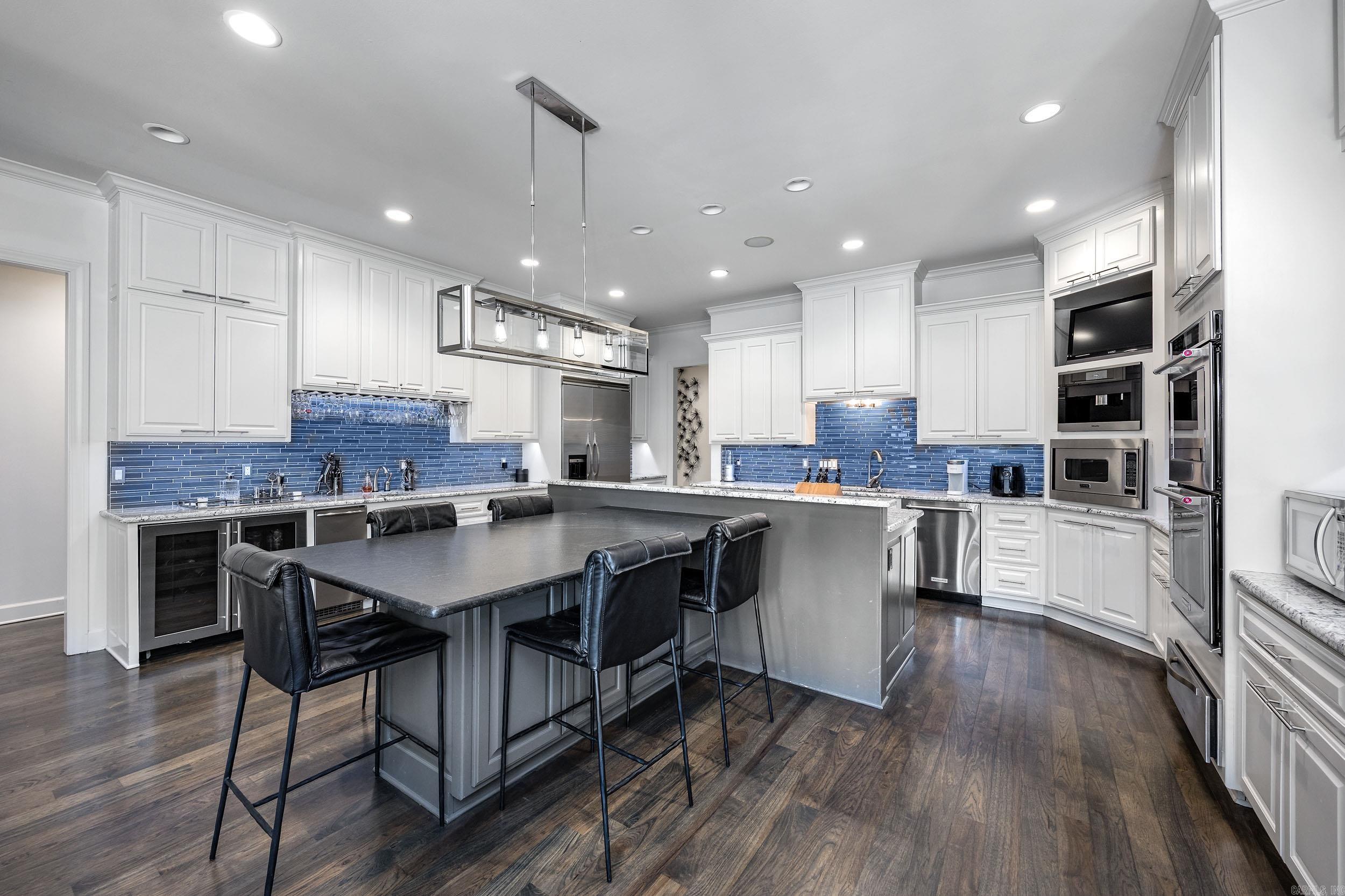 CHENAL VALLEY SOLOGNE CIRCLE - Residential