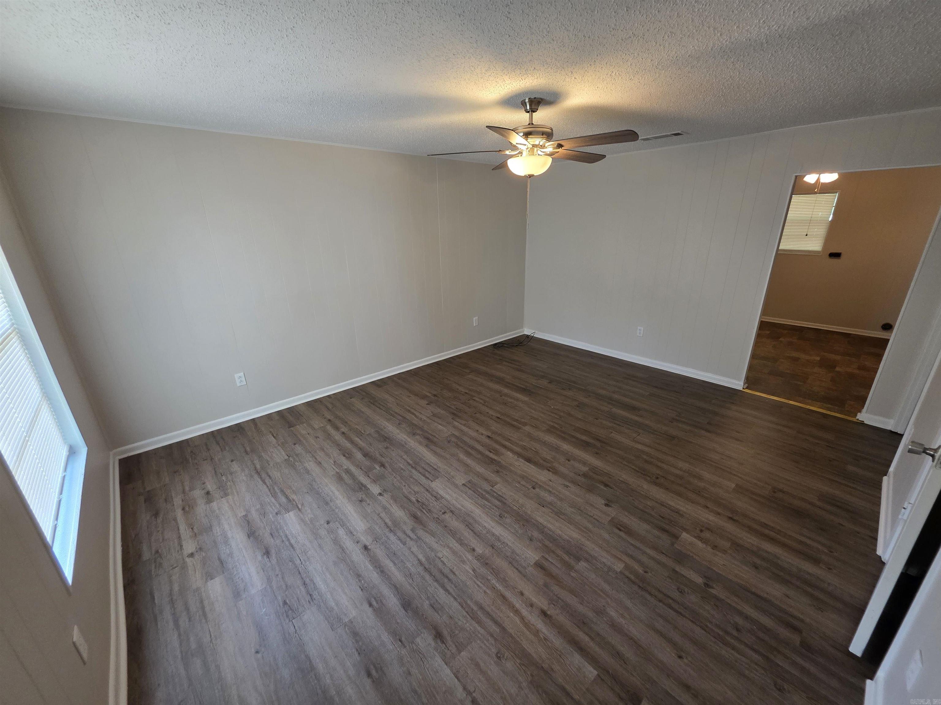 BELWOOD ADDN - Residential Lease