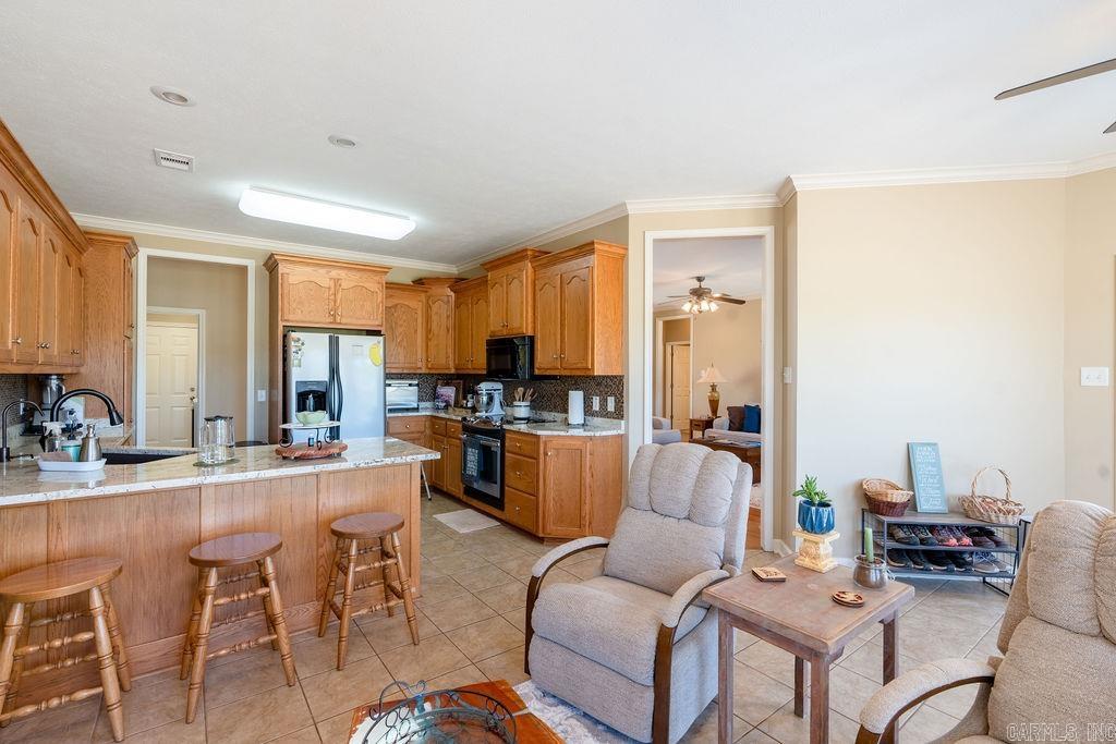 LOST CREEK - Residential