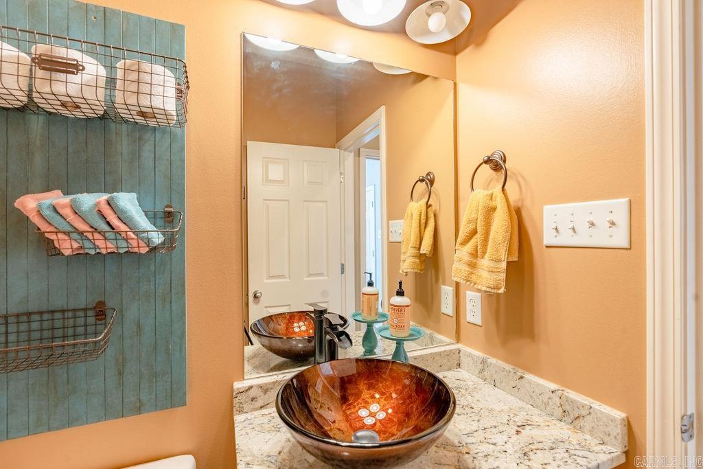 LOST CREEK - Residential