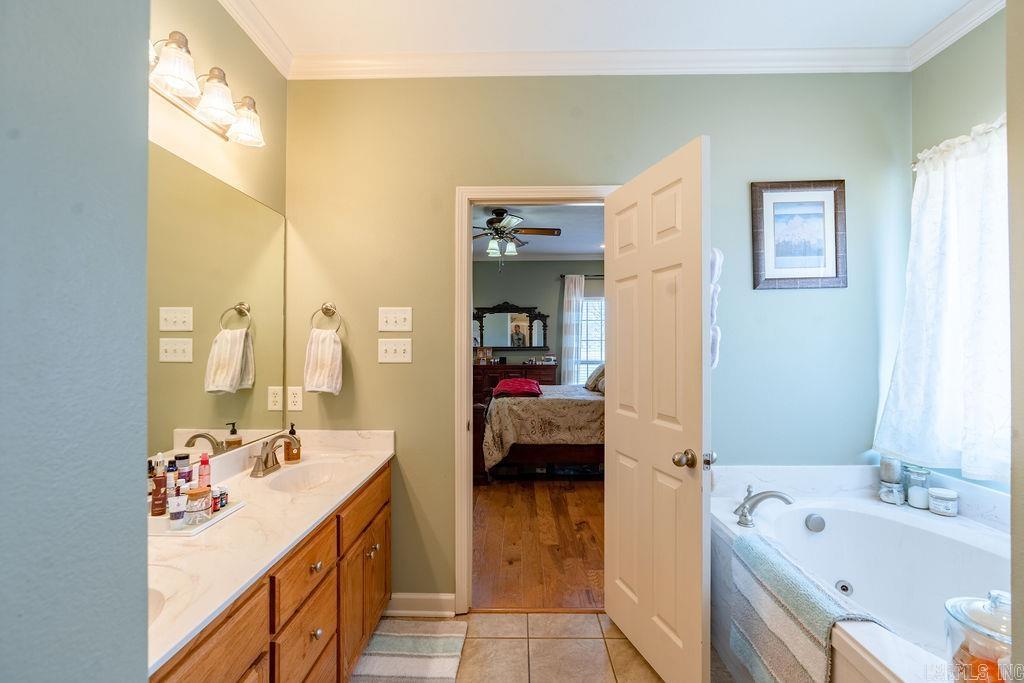 LOST CREEK - Residential