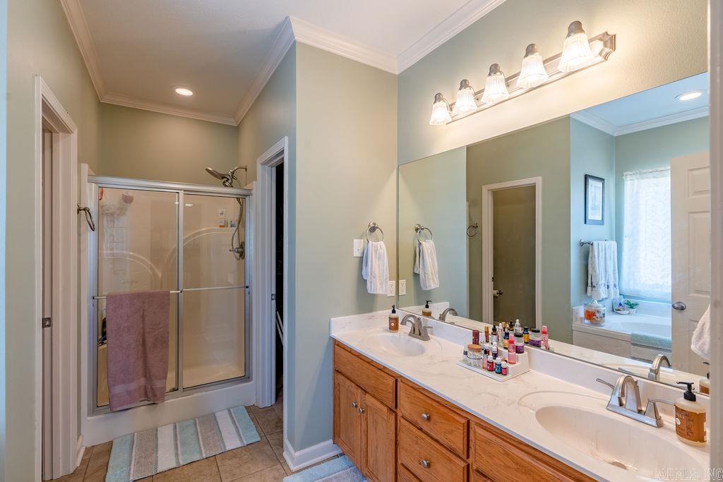 LOST CREEK - Residential