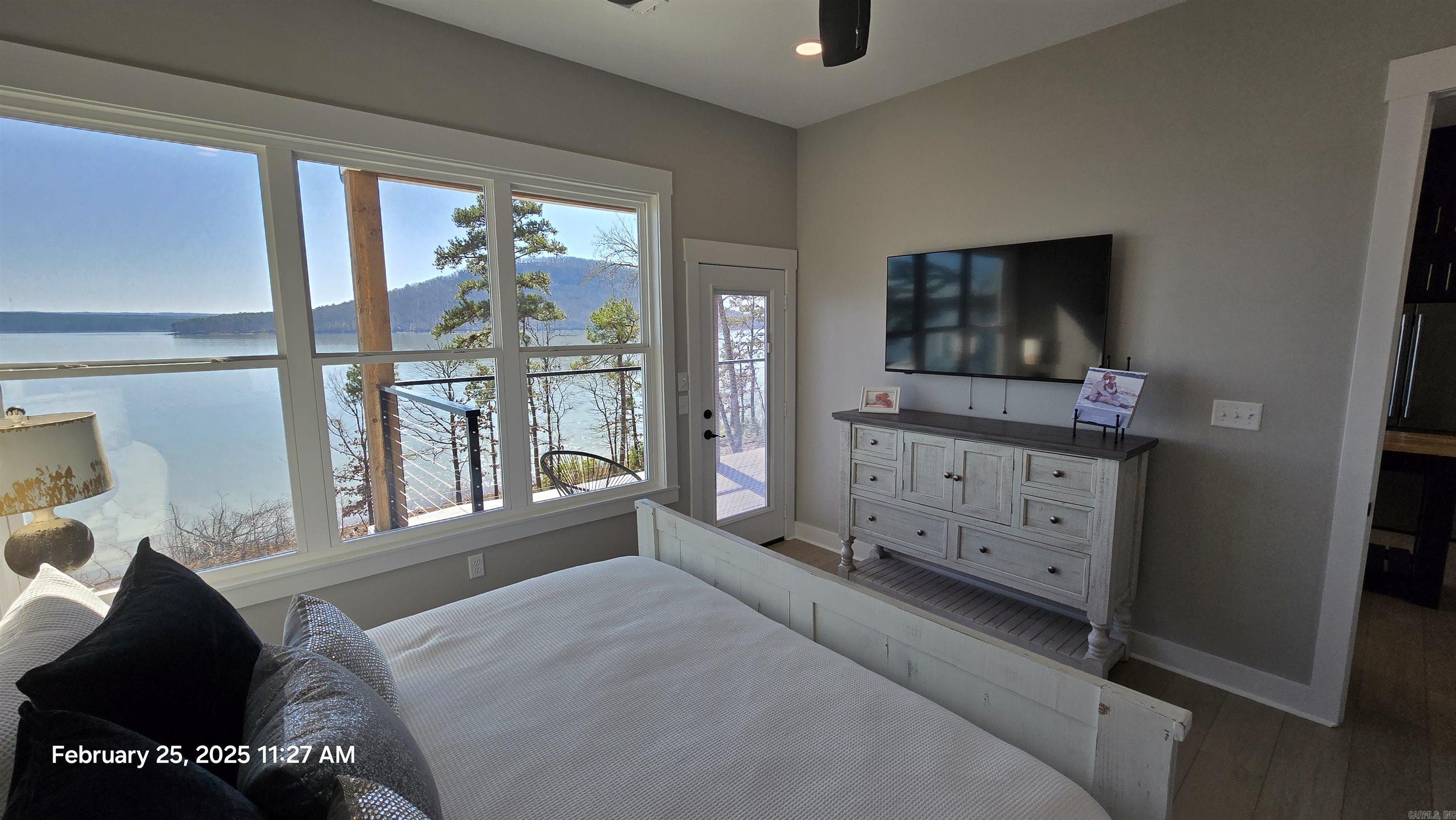 HAMILTON HILLS - Residential