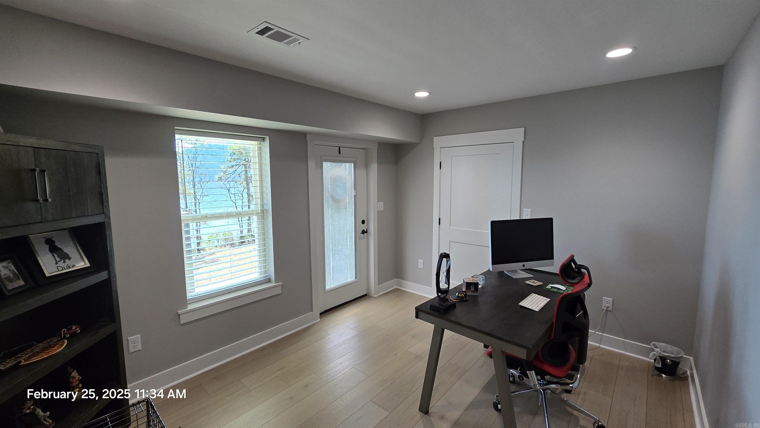 HAMILTON HILLS - Residential