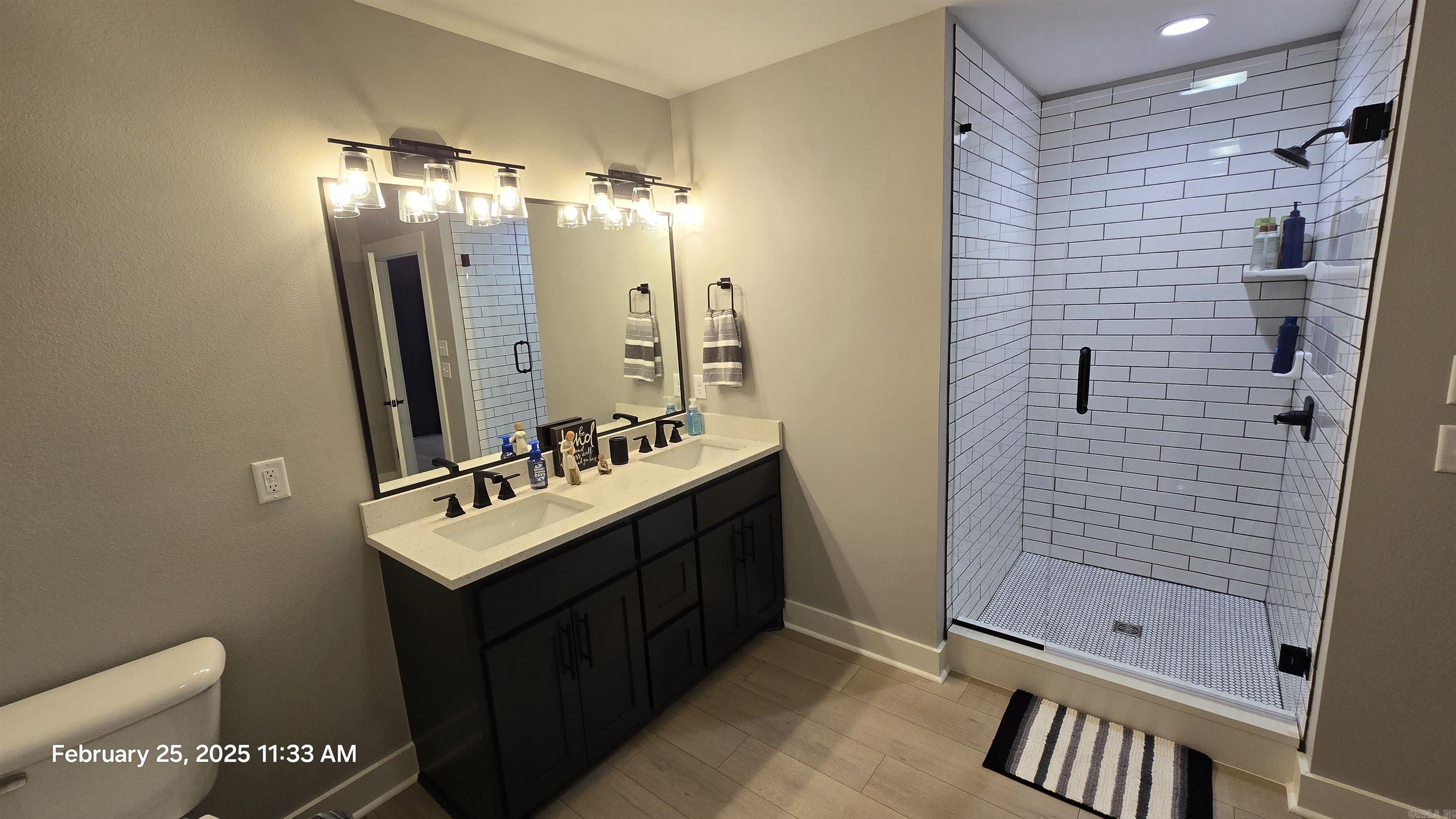 HAMILTON HILLS - Residential