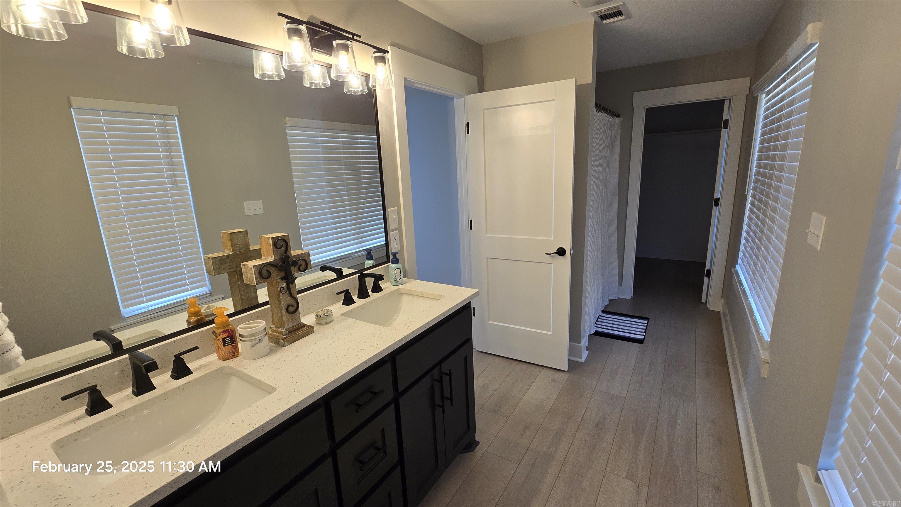 HAMILTON HILLS - Residential