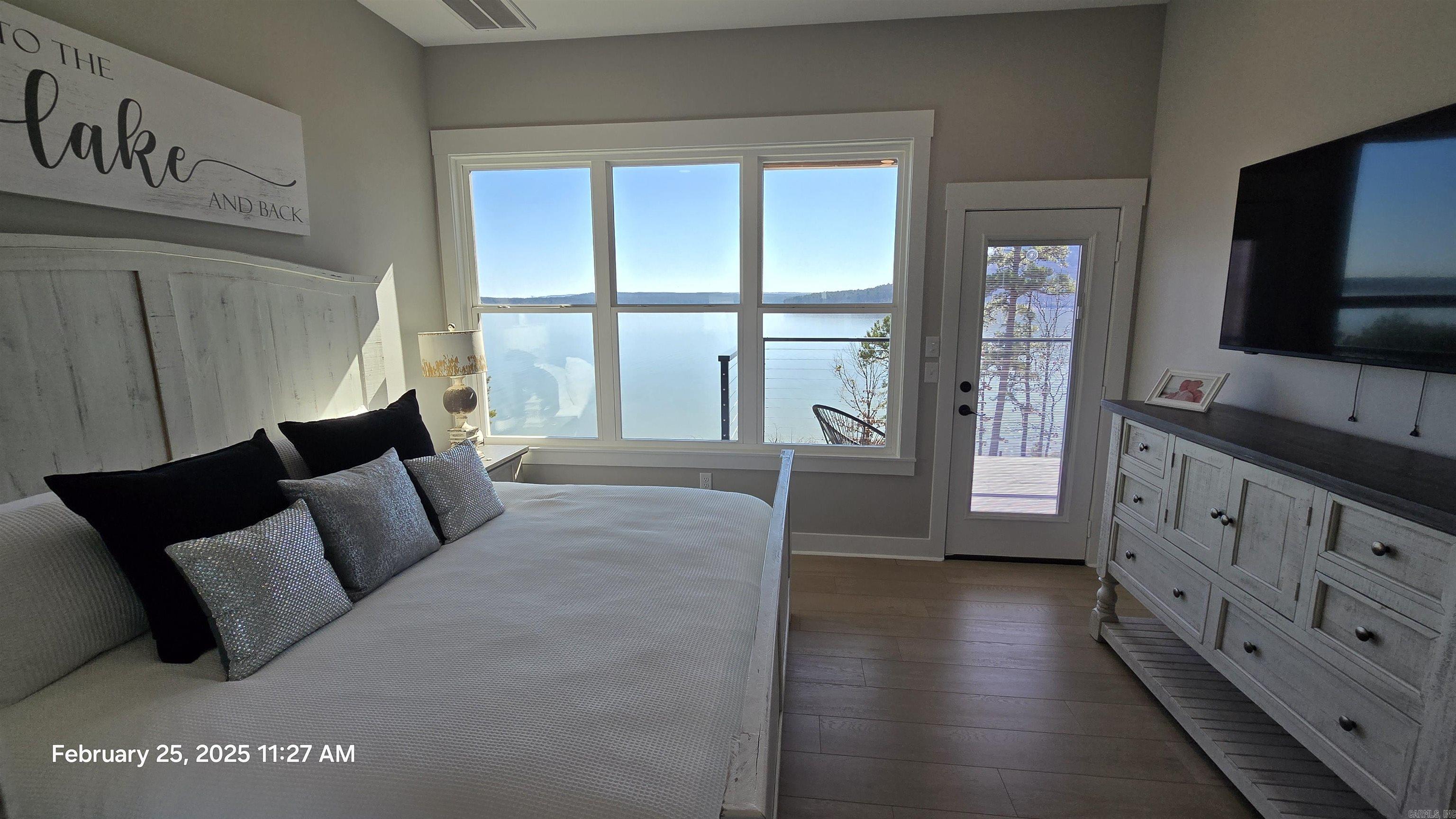 HAMILTON HILLS - Residential