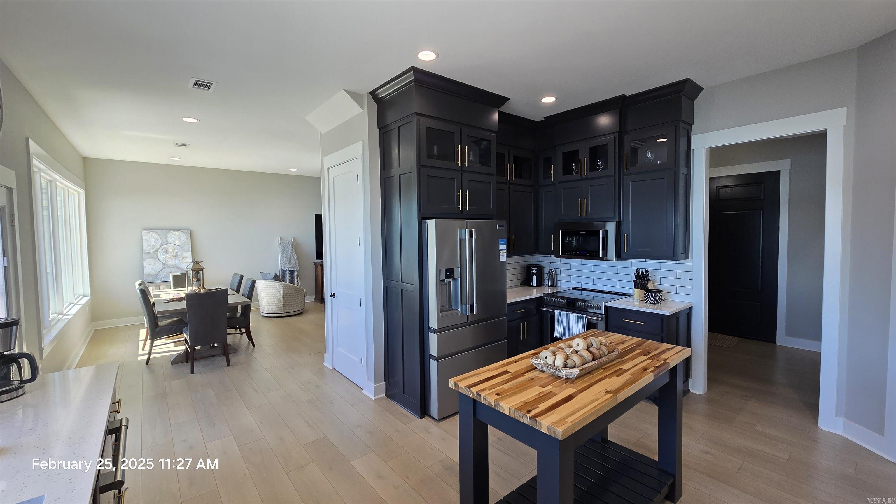 HAMILTON HILLS - Residential