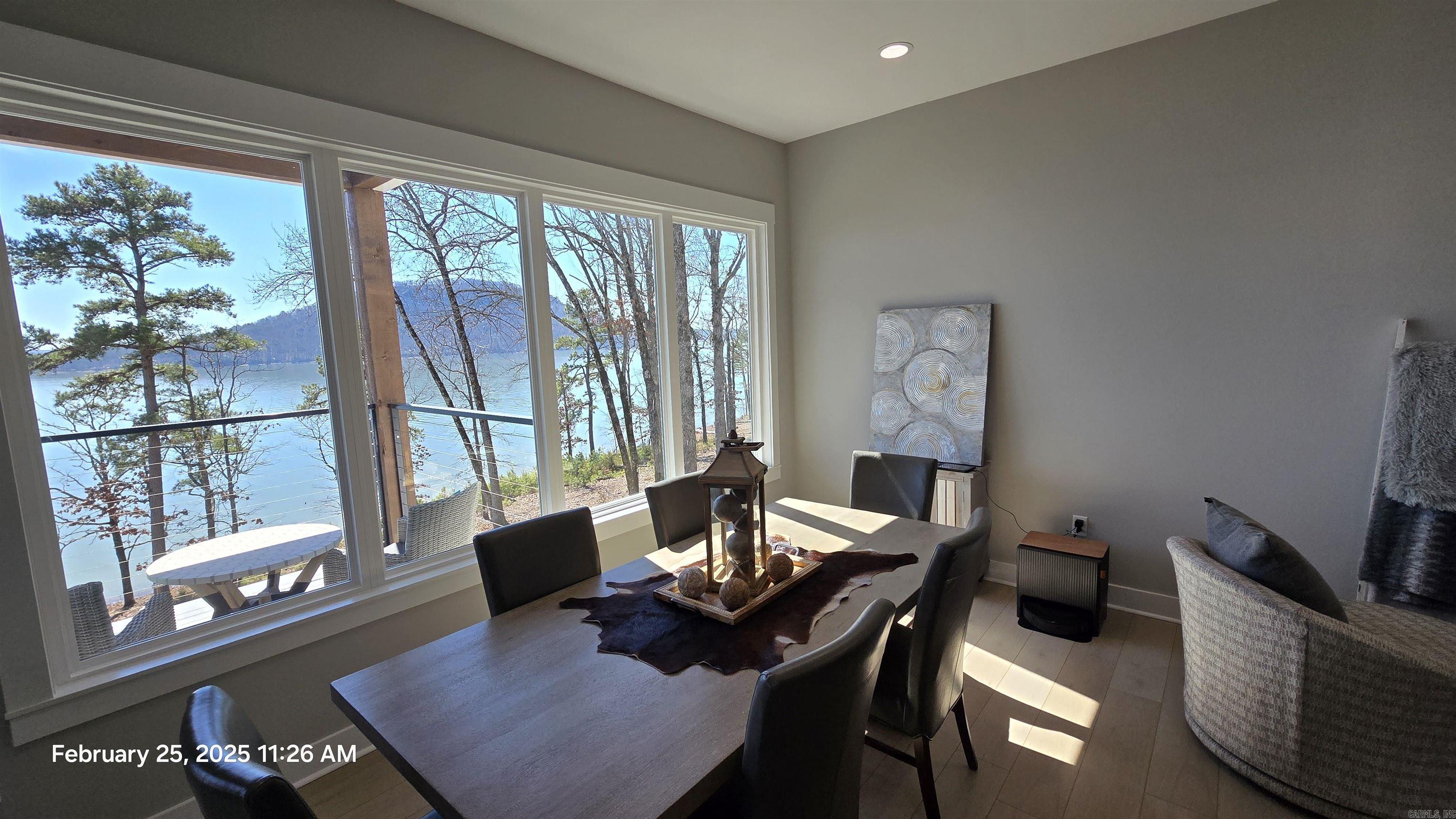 HAMILTON HILLS - Residential