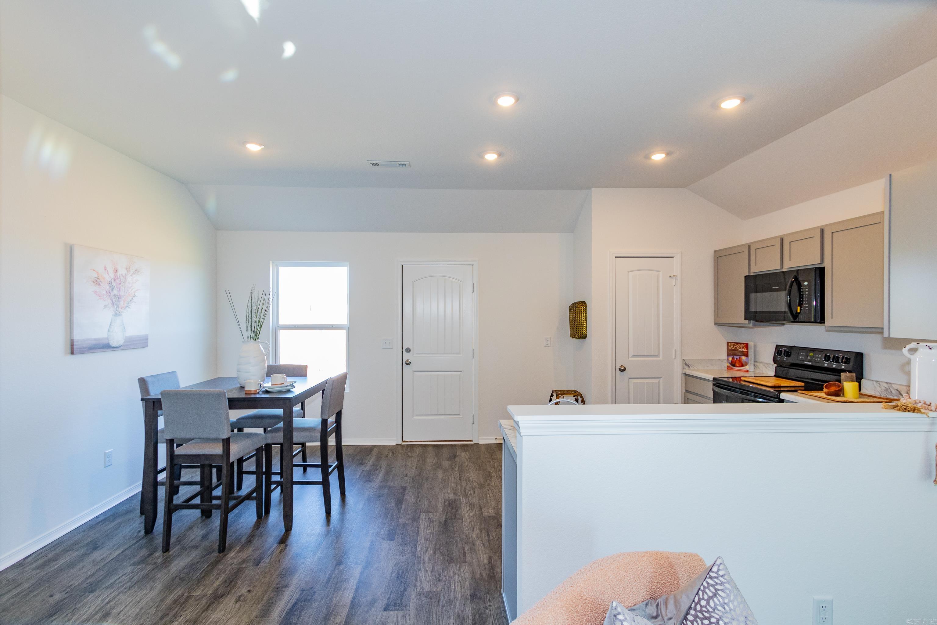 THE MEADOWS - Residential