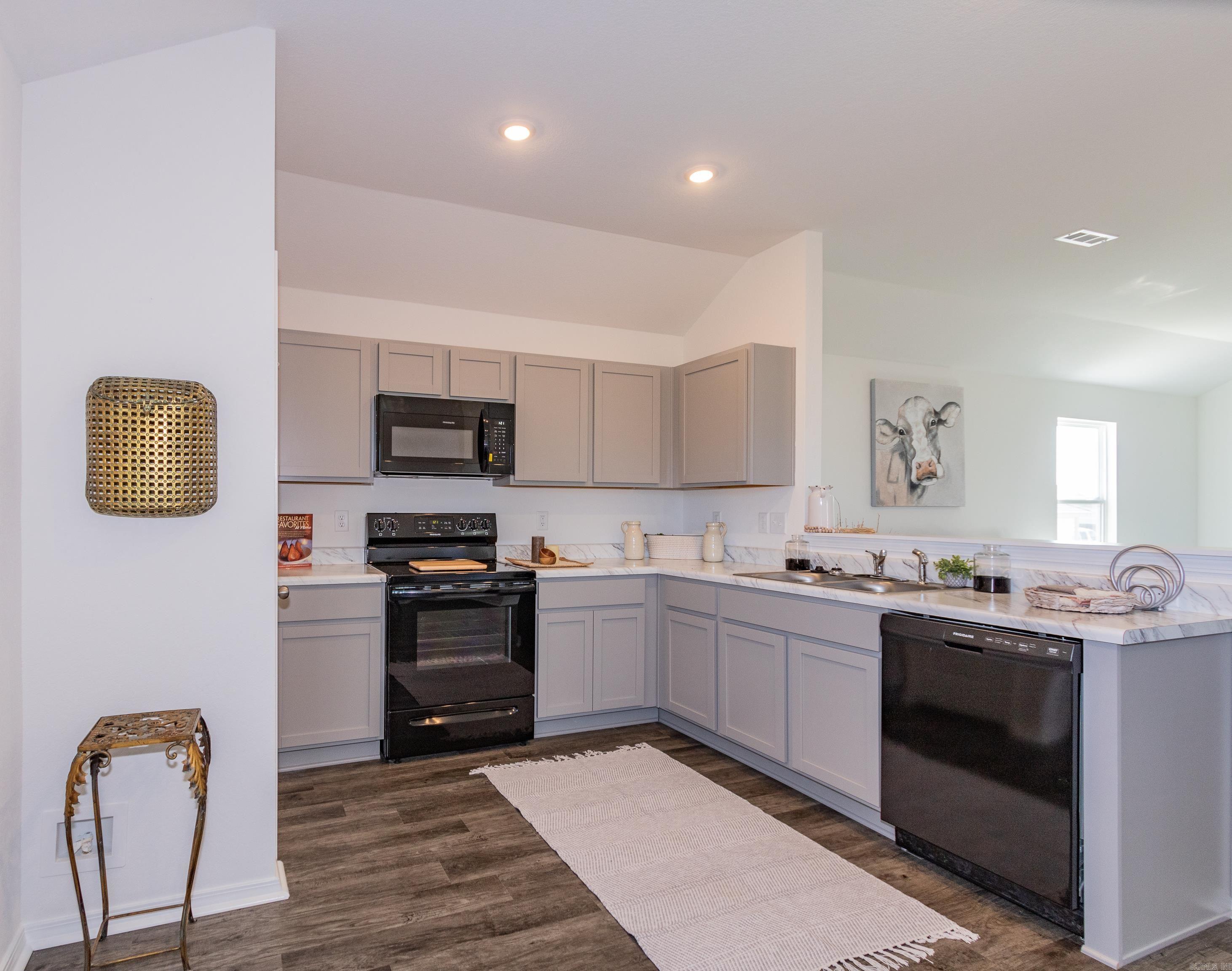 THE MEADOWS - Residential