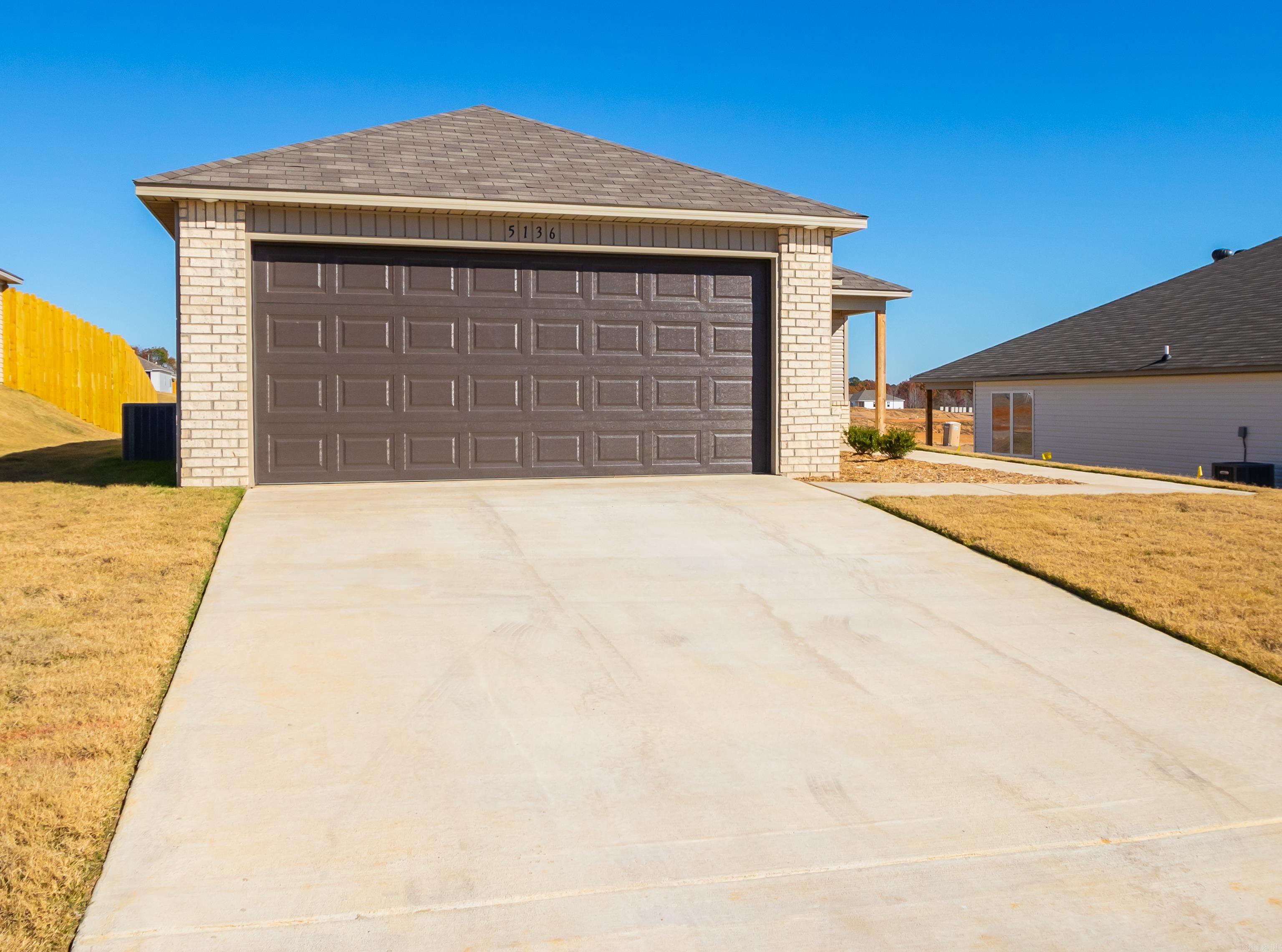 THE MEADOWS - Residential