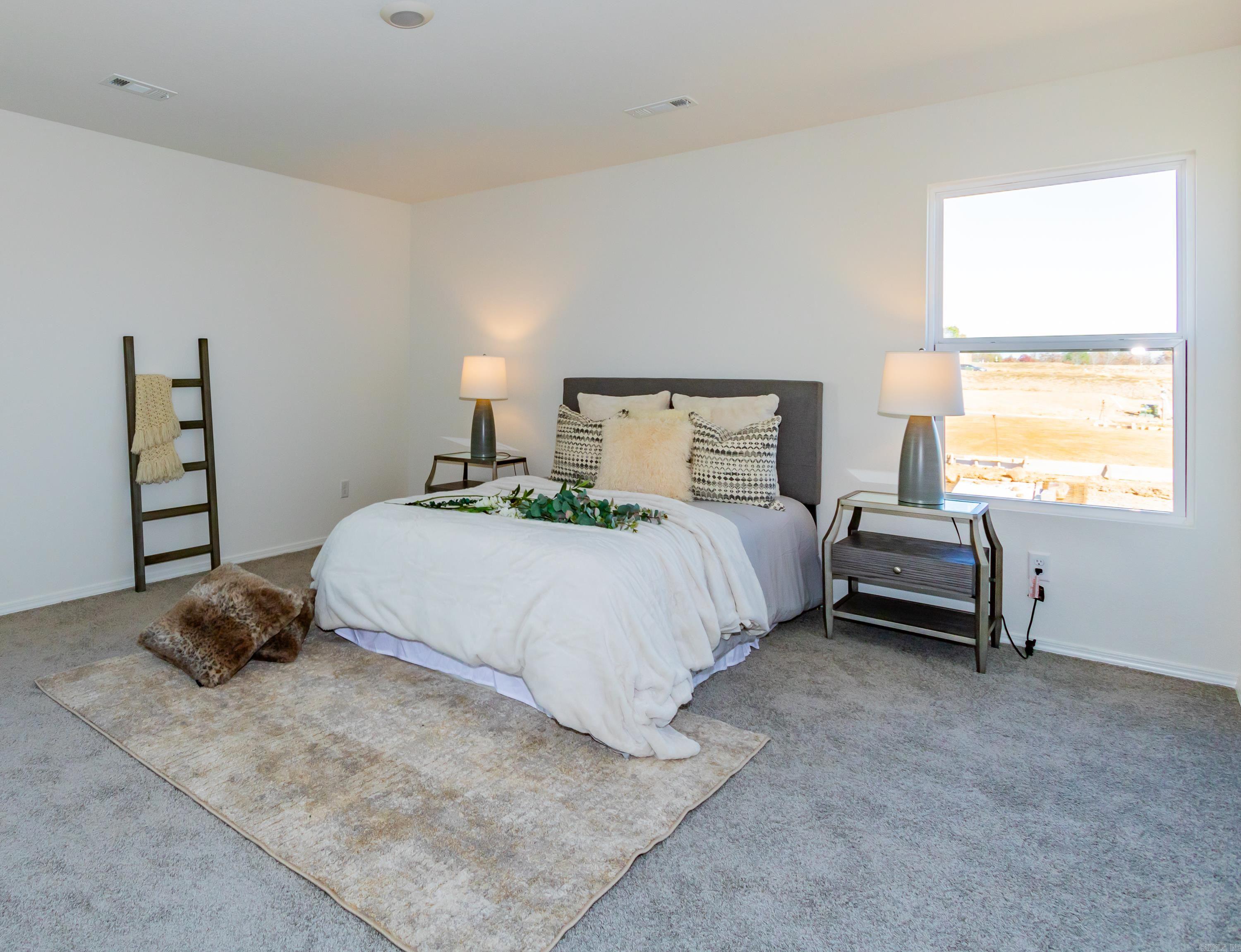 THE MEADOWS - Residential